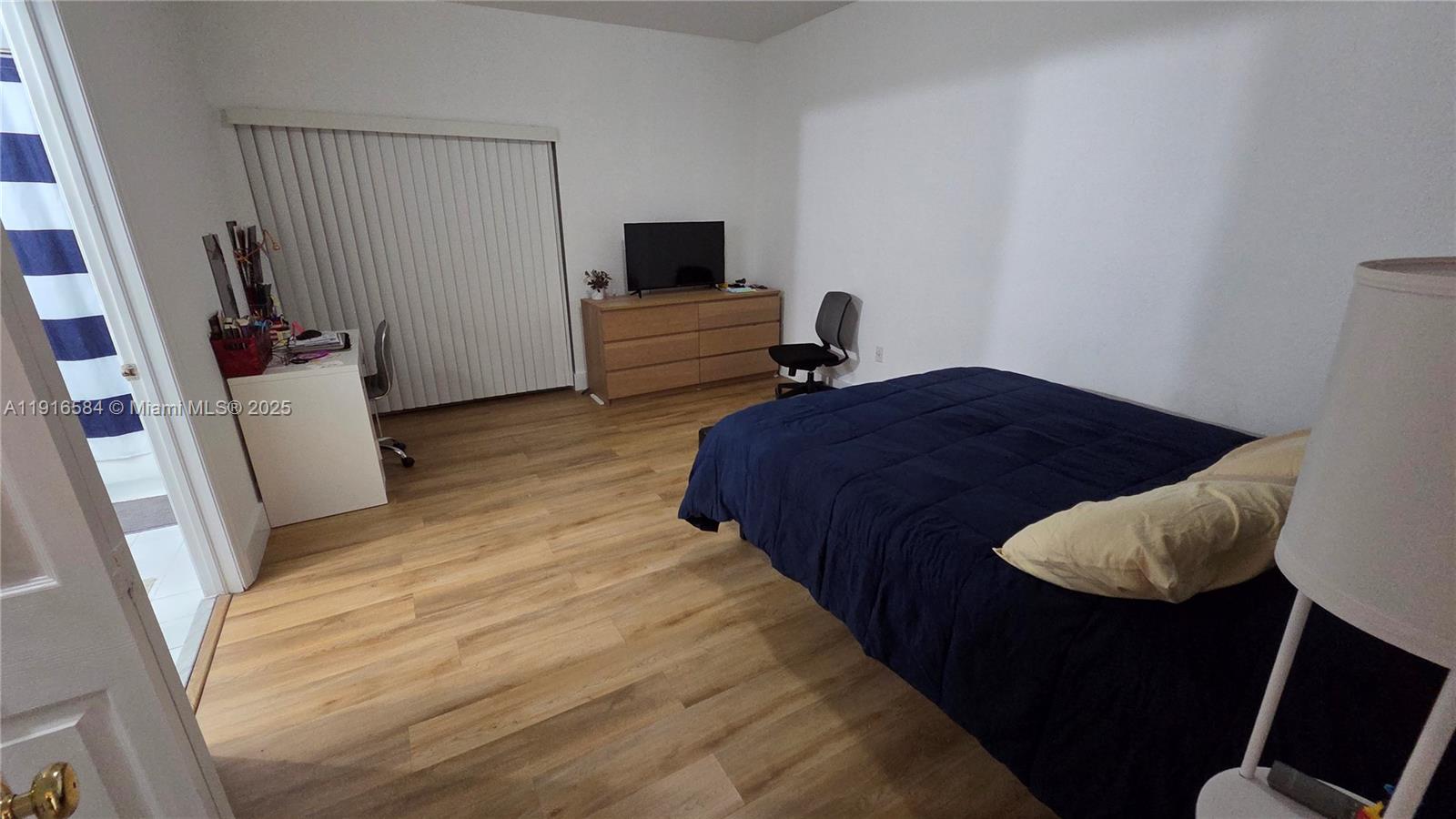 LAS BRISAS AT DORAL CONDO - Residential