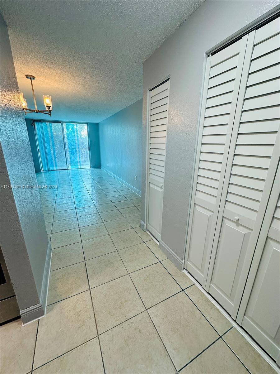 BAYVIEW PALMS CONDO - Residential Lease
