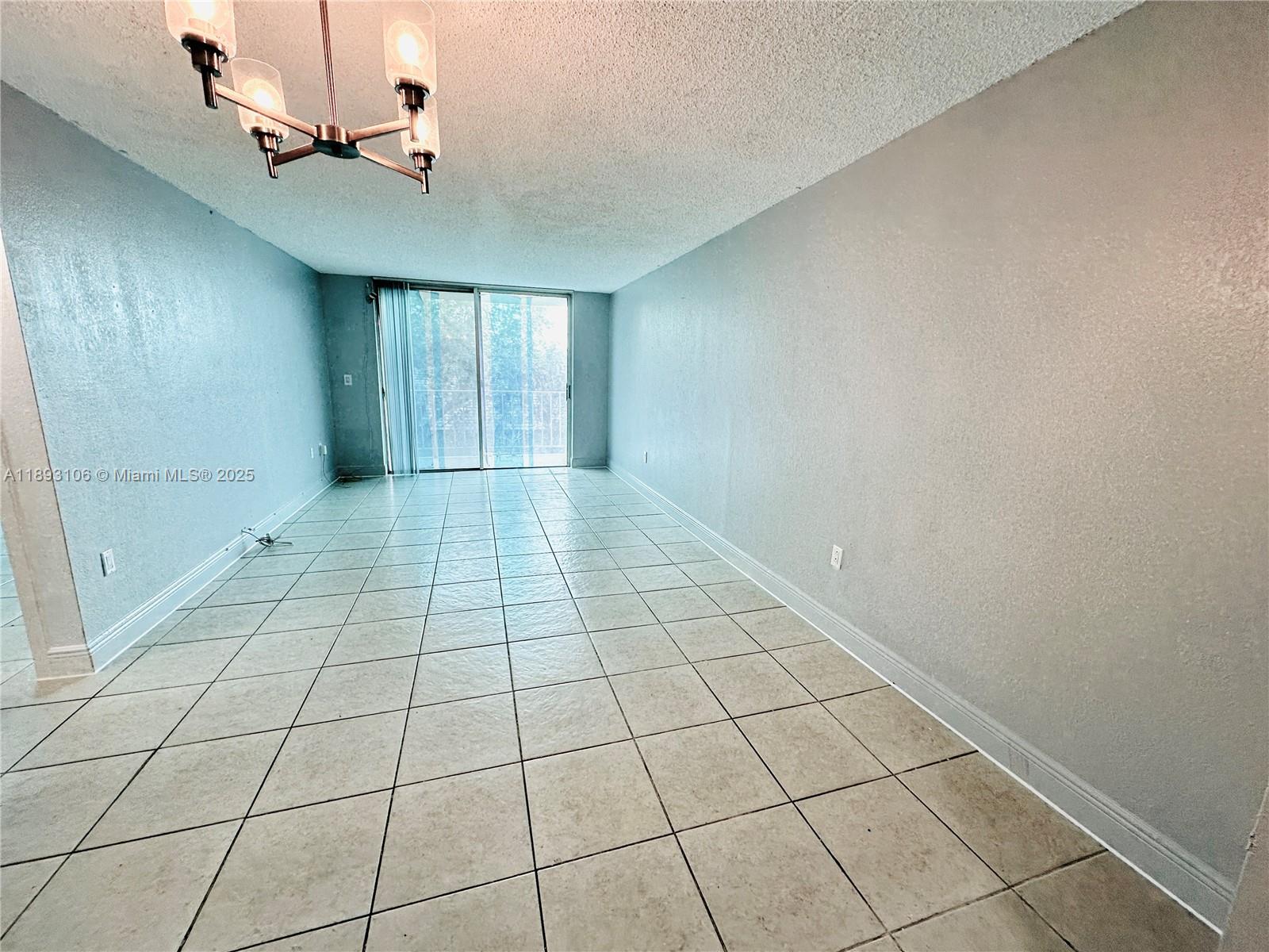 BAYVIEW PALMS CONDO - Residential Lease