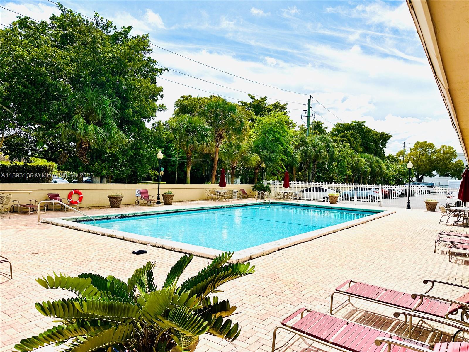 BAYVIEW PALMS CONDO - Residential Lease