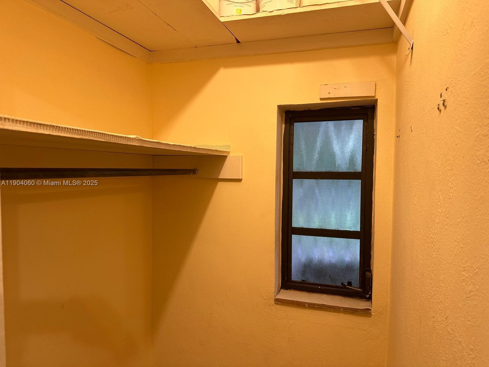 ANDERSON PARK - Residential Lease