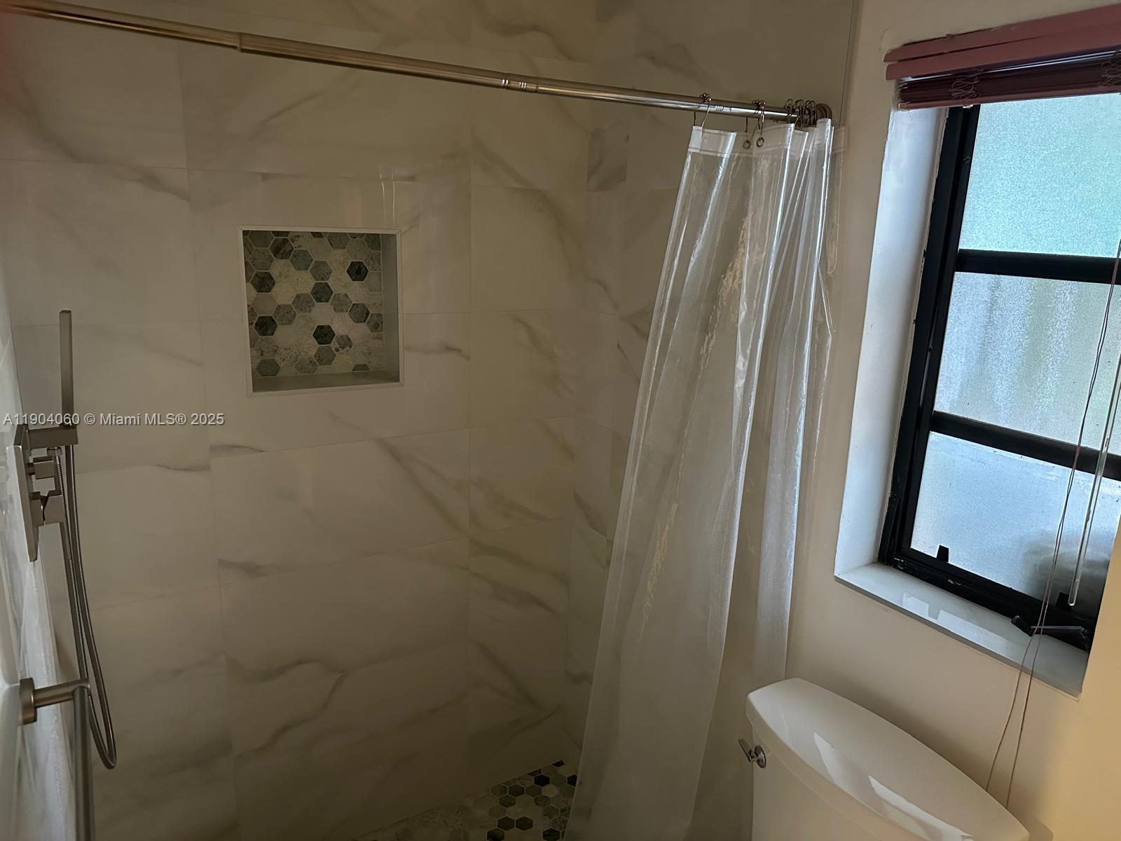 ANDERSON PARK - Residential Lease