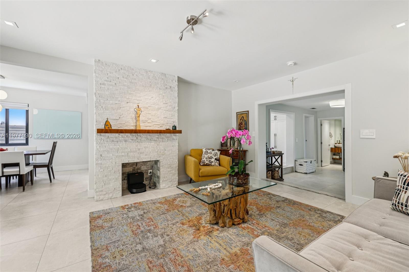 BRICKELL HAMMOCK UNIT NO - Residential