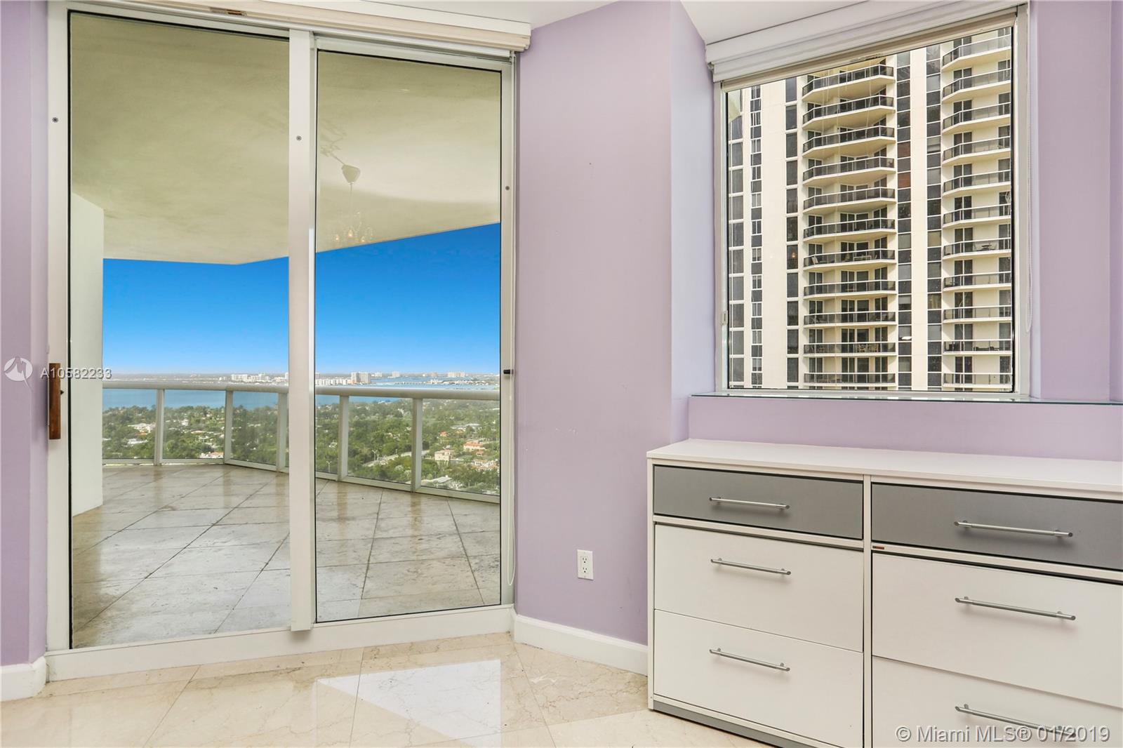 GREEN DIAMOND CONDO - Residential Lease