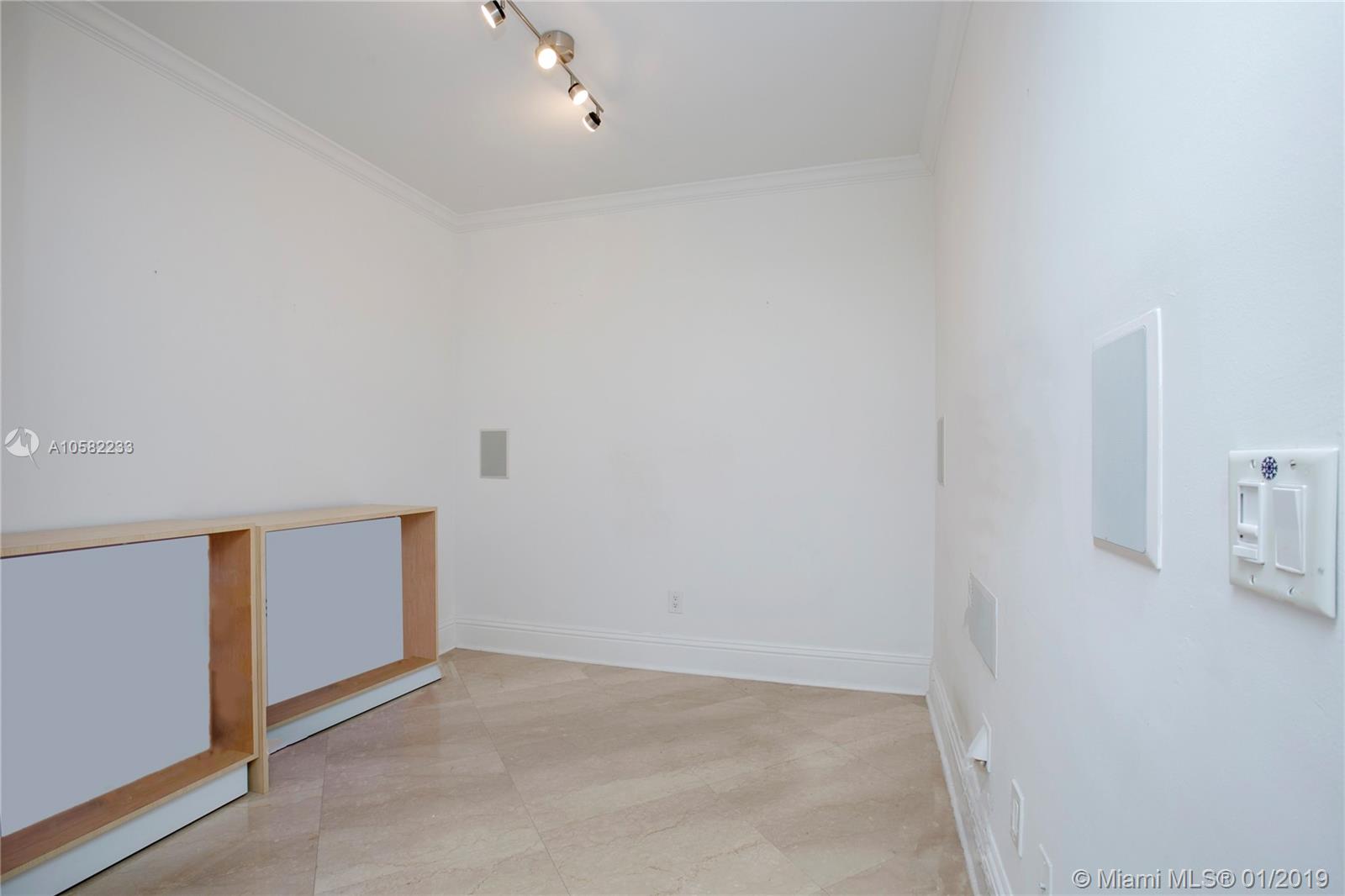 GREEN DIAMOND CONDO - Residential Lease