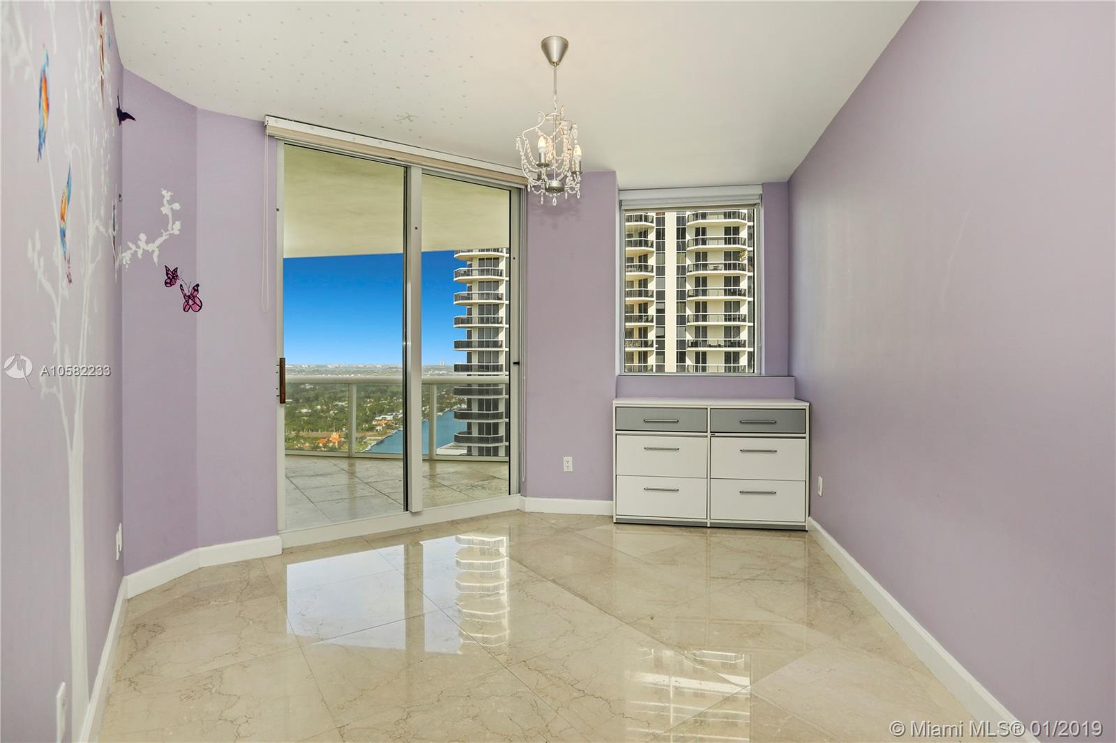 GREEN DIAMOND CONDO - Residential Lease