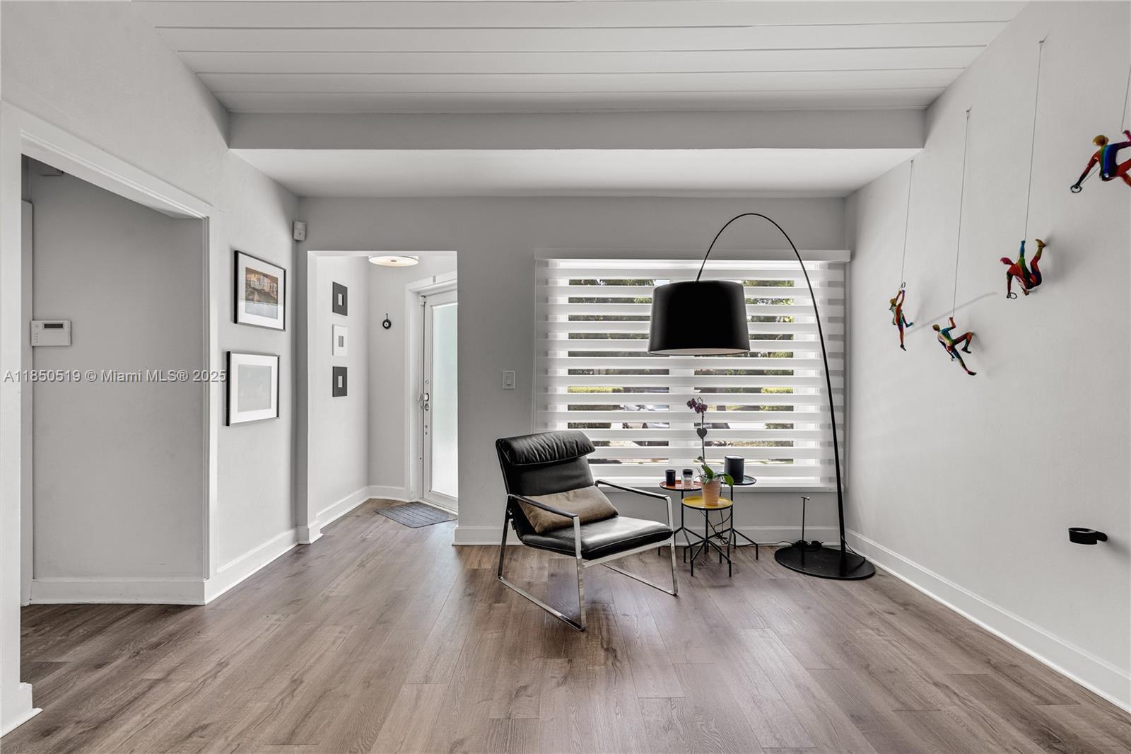 LAKE VIEW SUB - Residential Lease