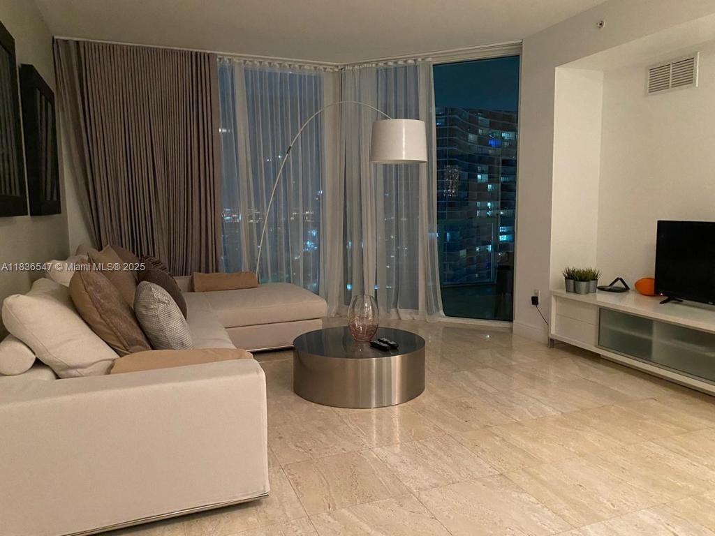 QUANTUM ON THE BAY CONDO - Residential Lease