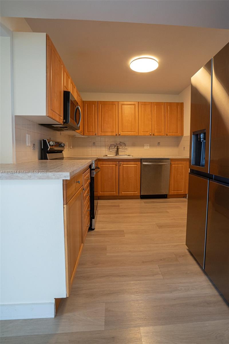 OLYMPUS CONDO PHASE - Residential Lease