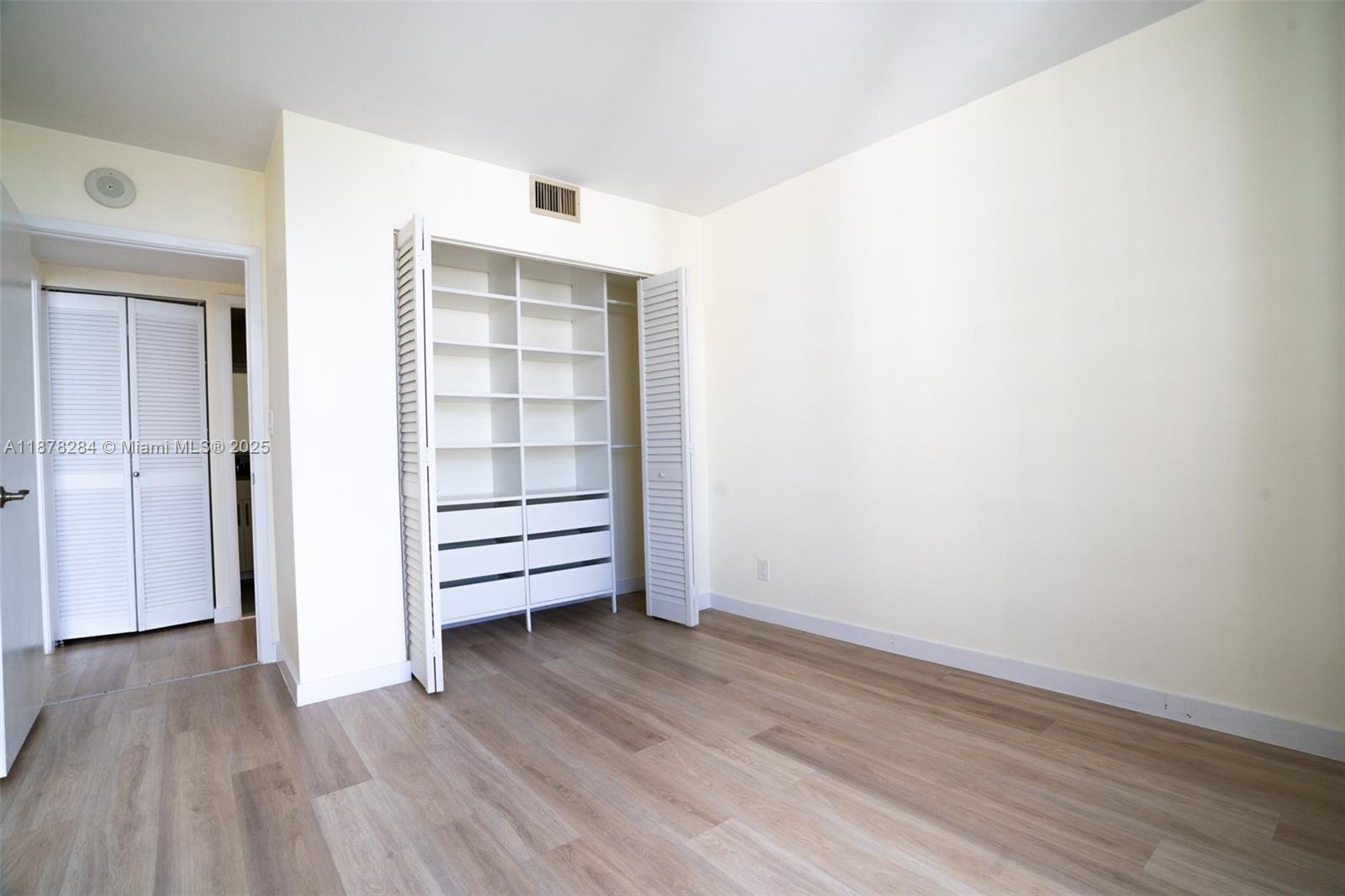 OLYMPUS CONDO PHASE - Residential Lease