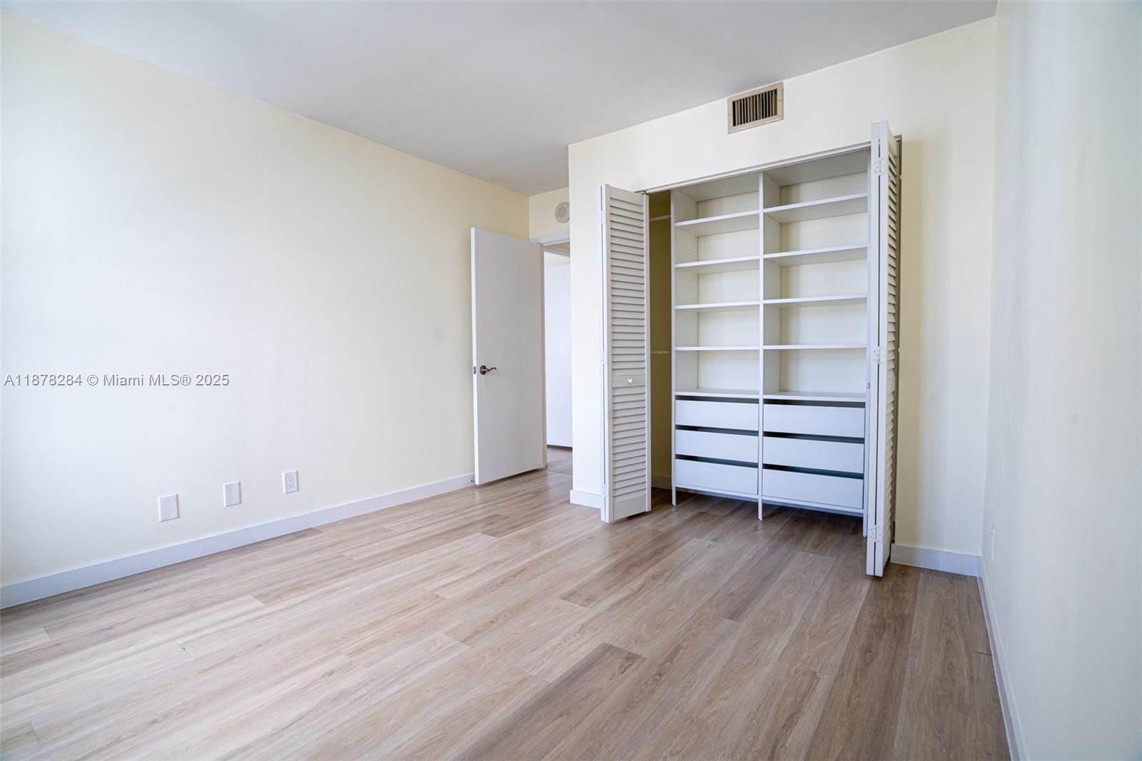 OLYMPUS CONDO PHASE - Residential Lease