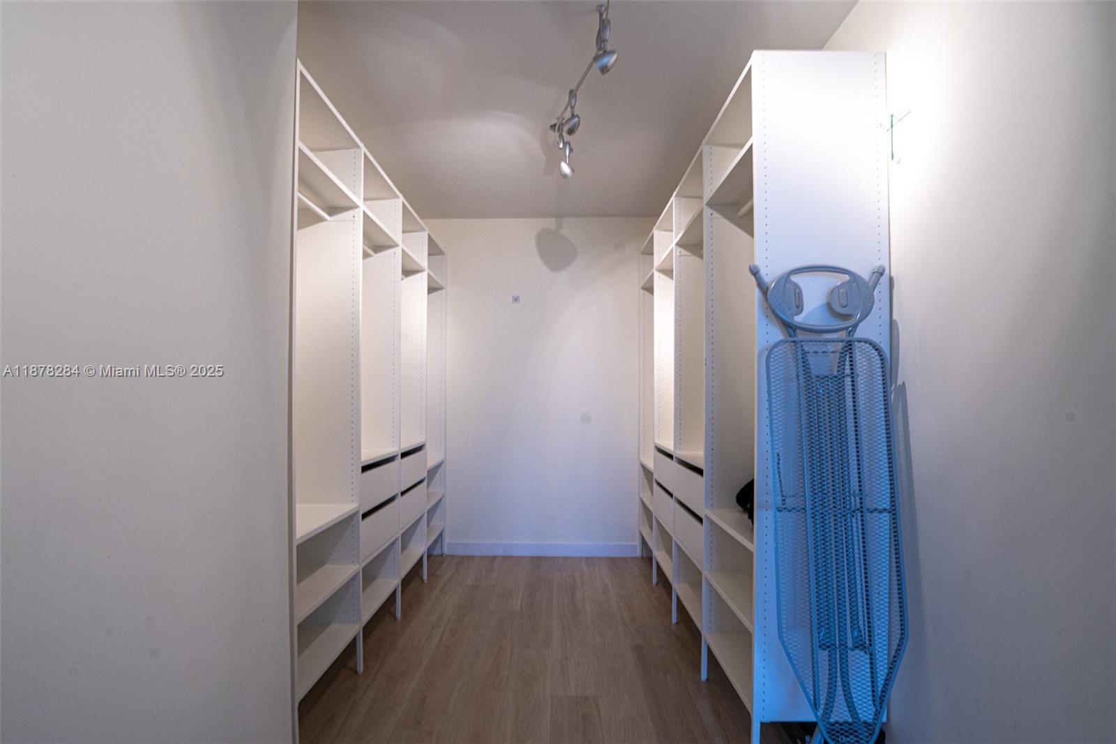 OLYMPUS CONDO PHASE - Residential Lease