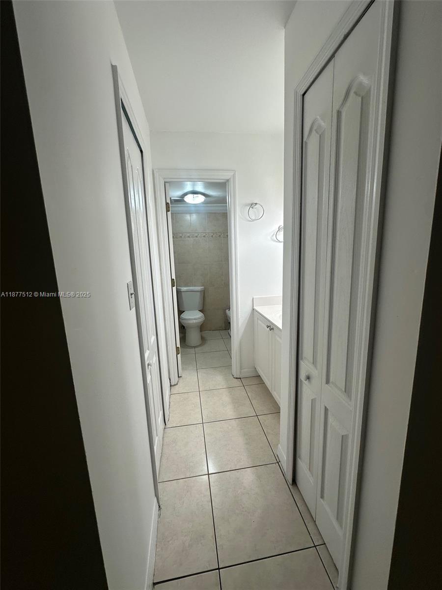 VISIONS AT FOUNTAINBLEAU - Residential Lease