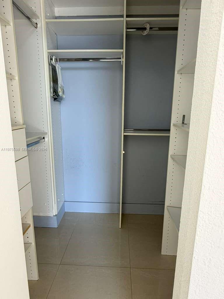 HAMPTONS WEST CONDO - Residential Lease