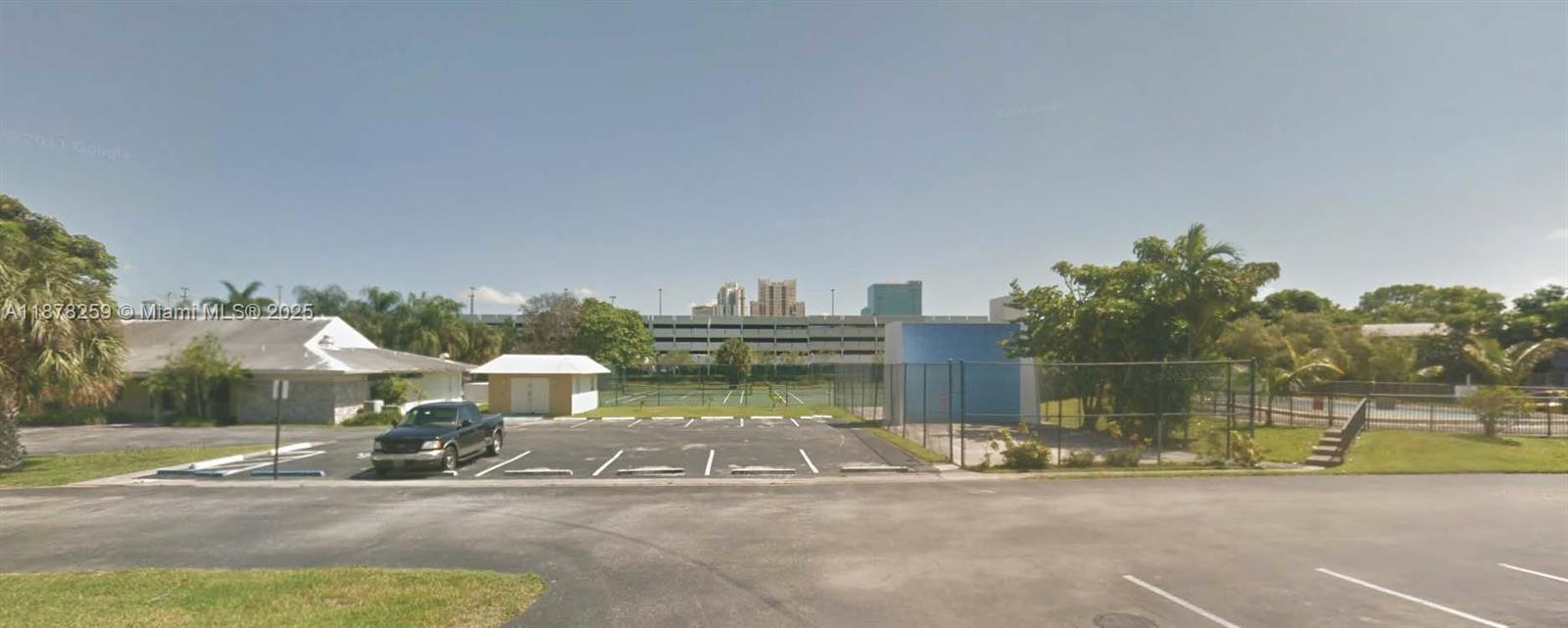 VILLAGE AT DADELAND CONDO - Residential