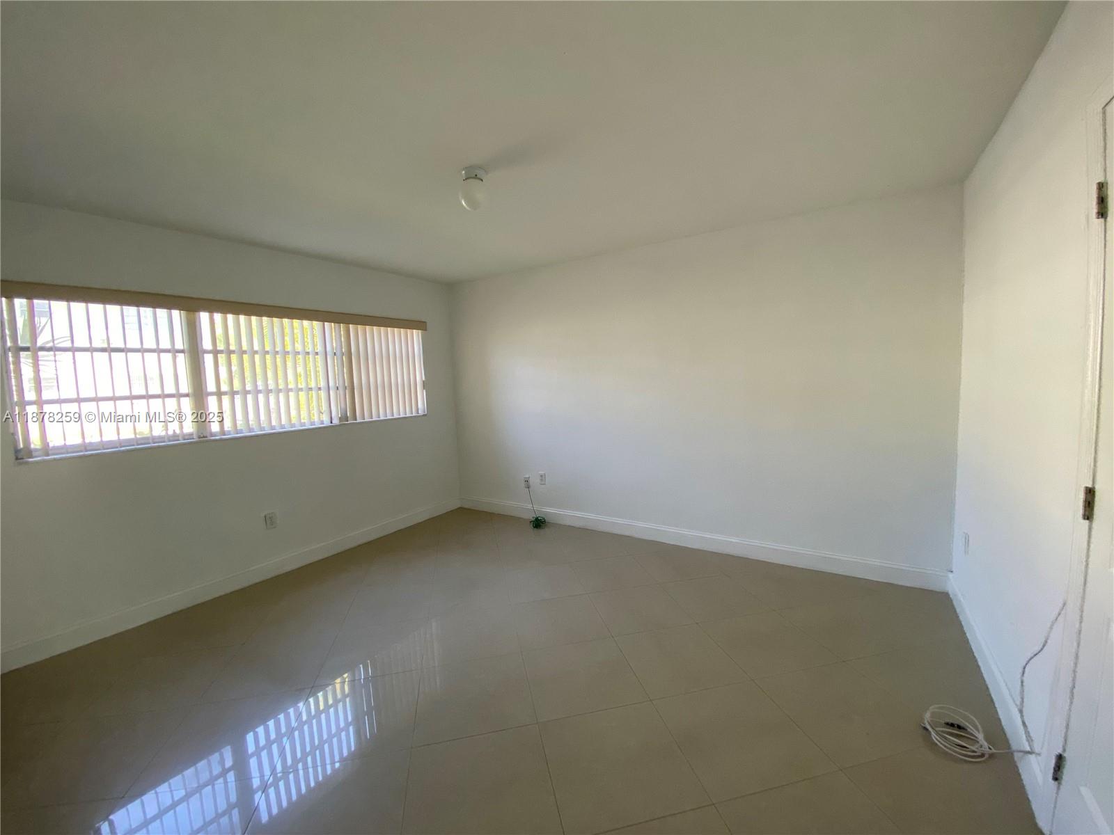 VILLAGE AT DADELAND CONDO - Residential