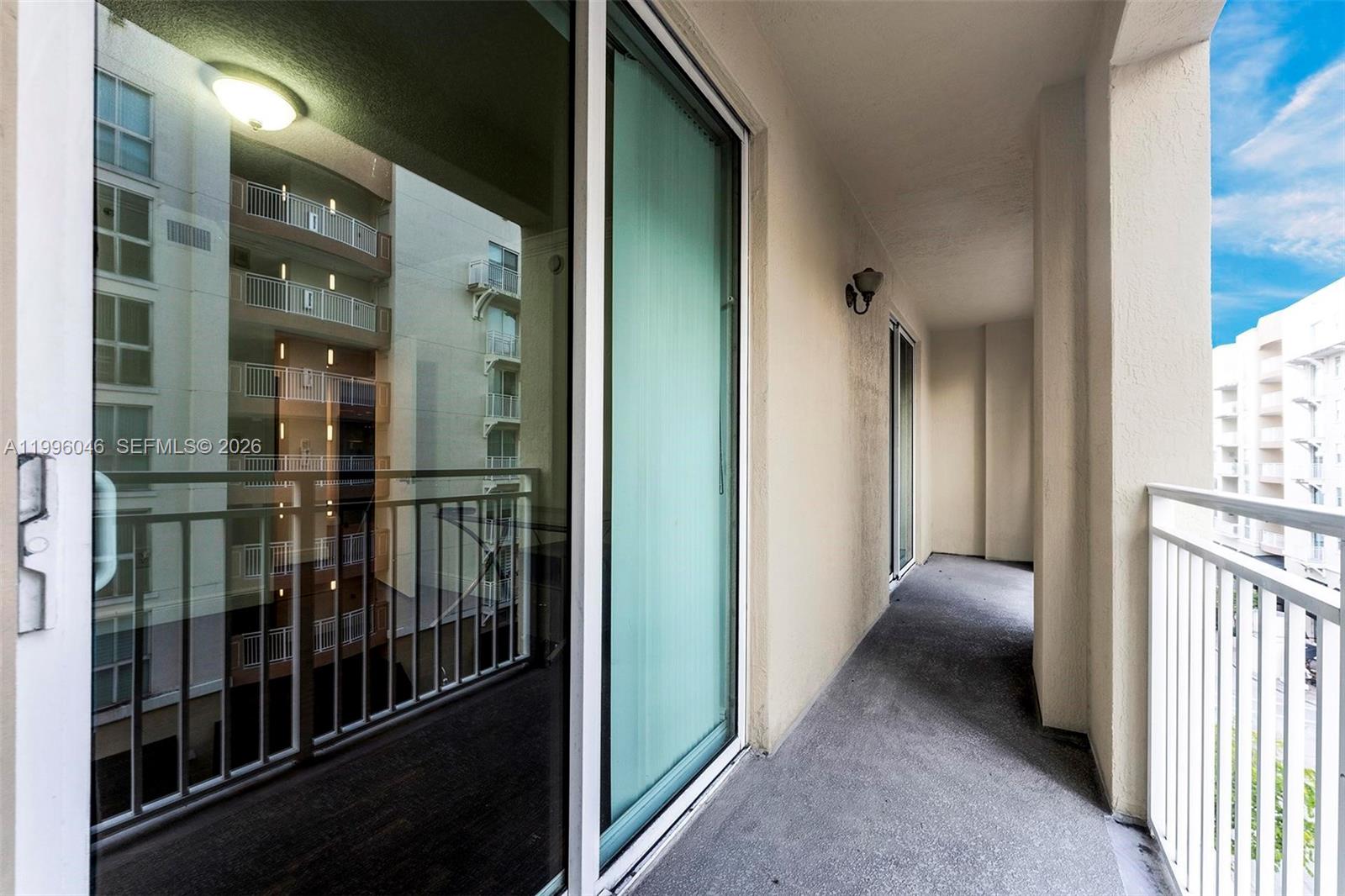 DOWNTOWN DADELAND CONDO N - Residential Lease