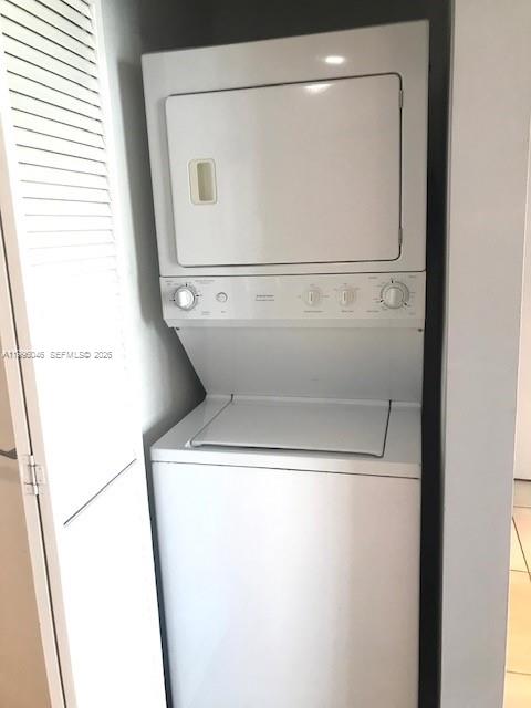 DOWNTOWN DADELAND CONDO N - Residential Lease