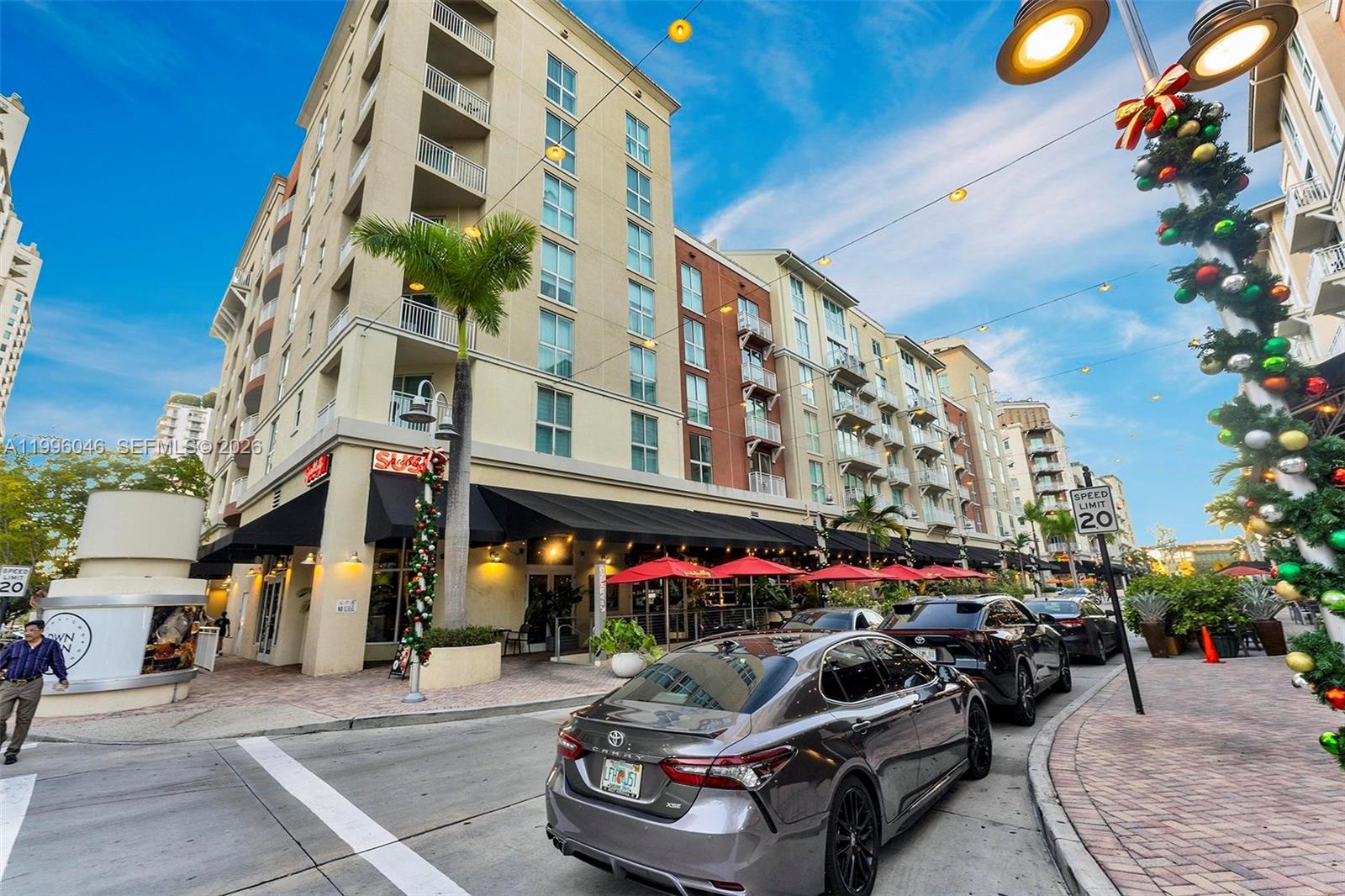 DOWNTOWN DADELAND CONDO N - Residential Lease