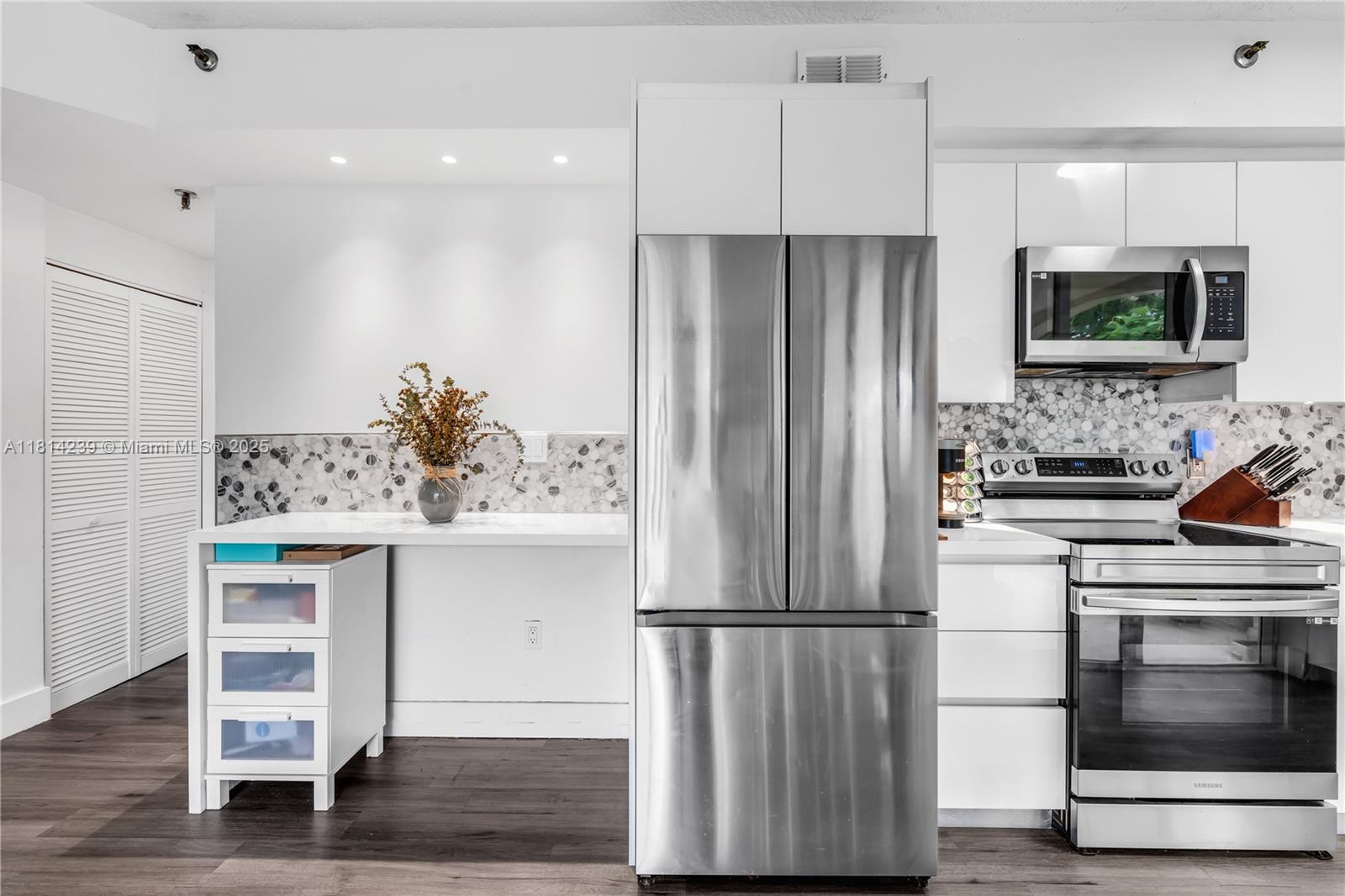 VILLA BRICKELL CONDO - Residential Lease