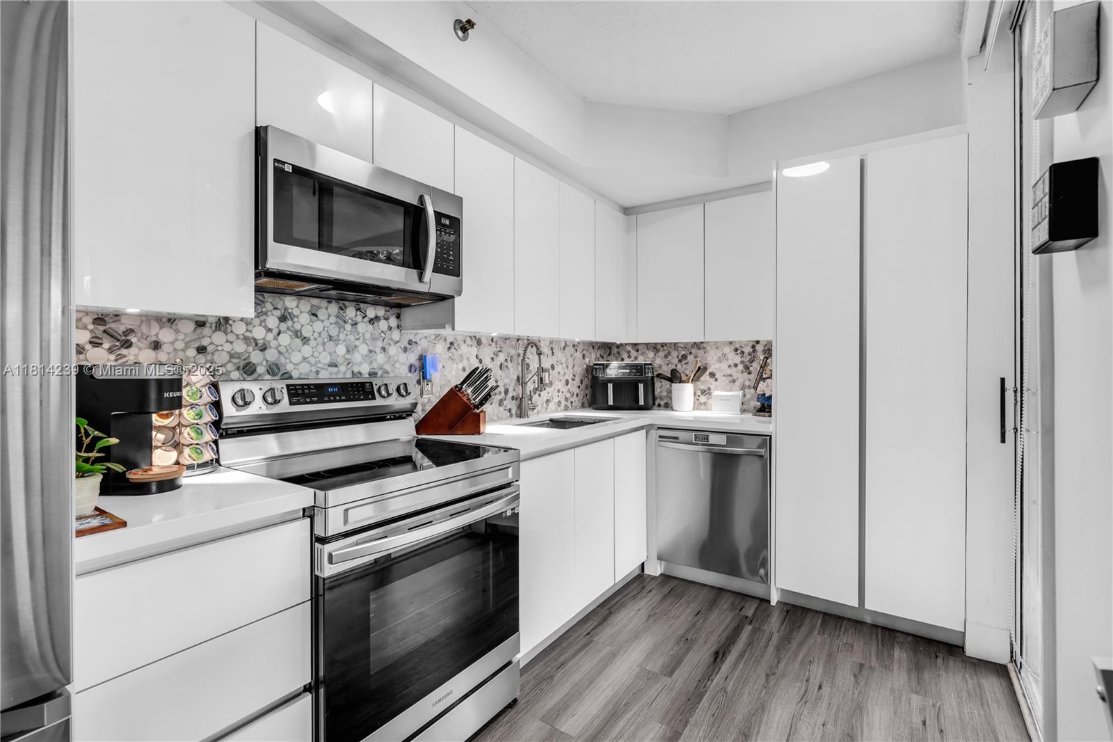 VILLA BRICKELL CONDO - Residential Lease
