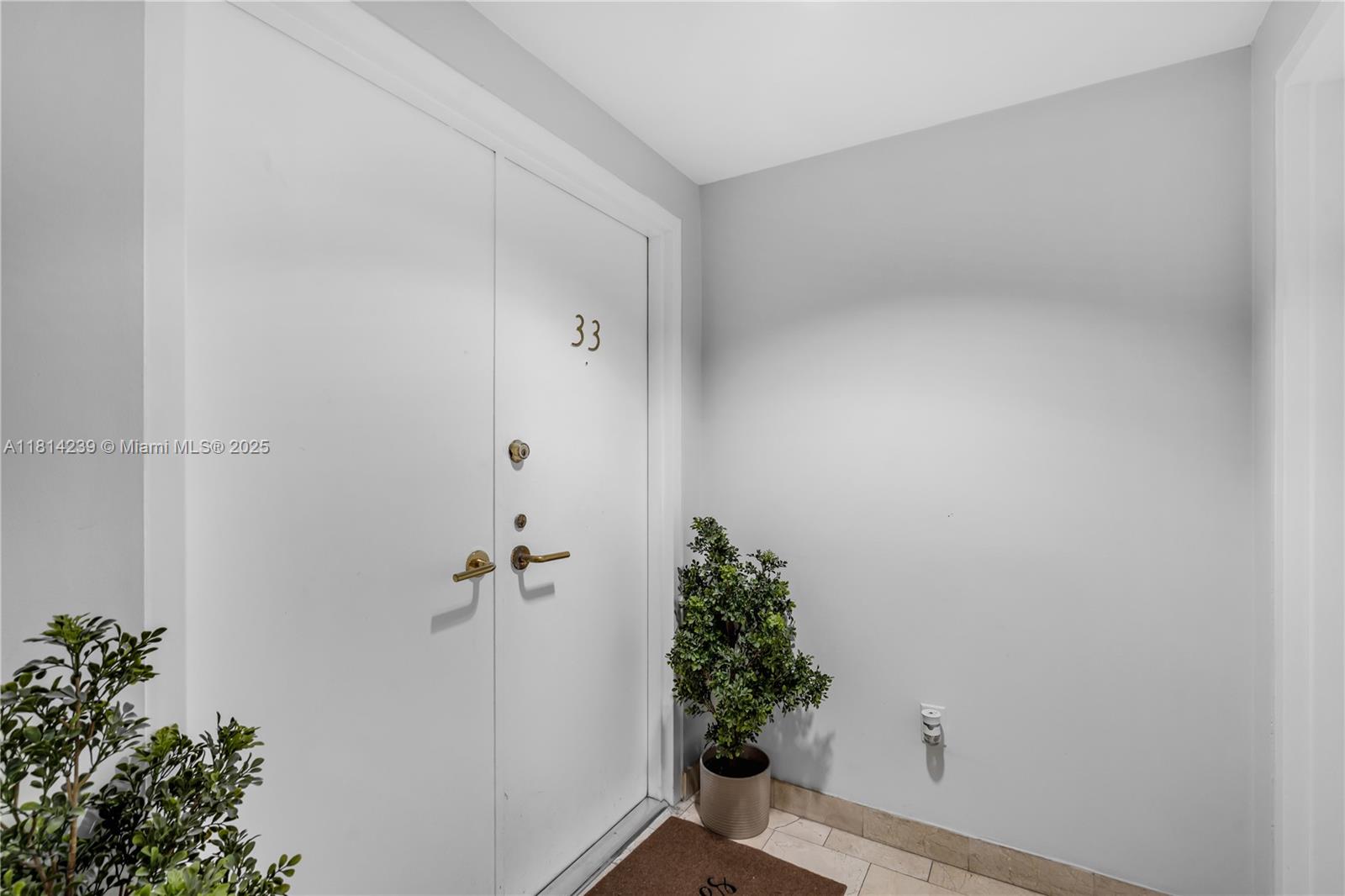 VILLA BRICKELL CONDO - Residential Lease