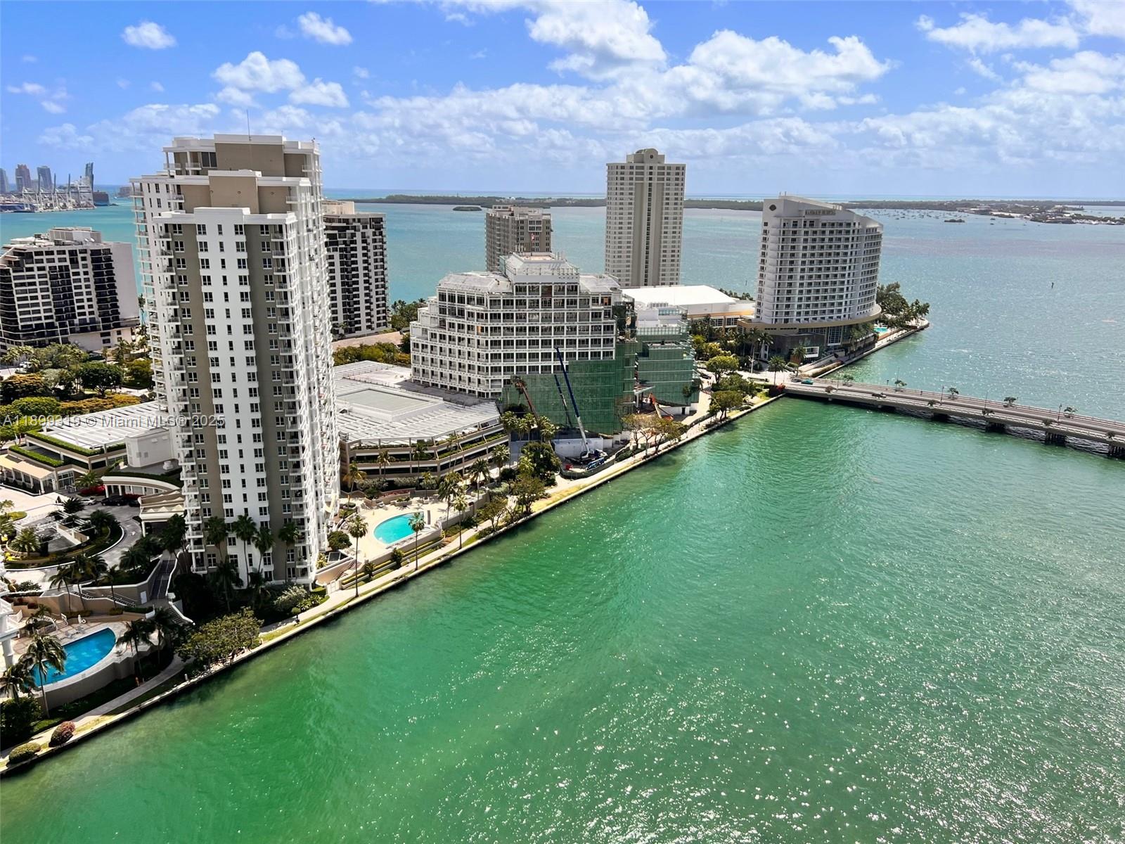 495 Brickell Ave 2401