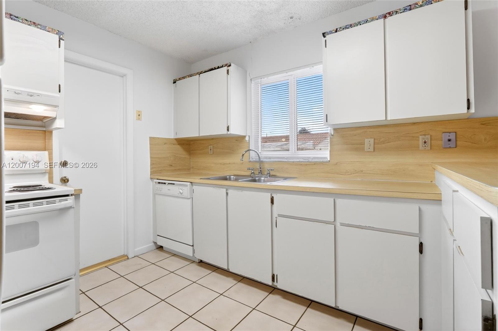 10TH ADDN TO RICHMOND HEI - Residential