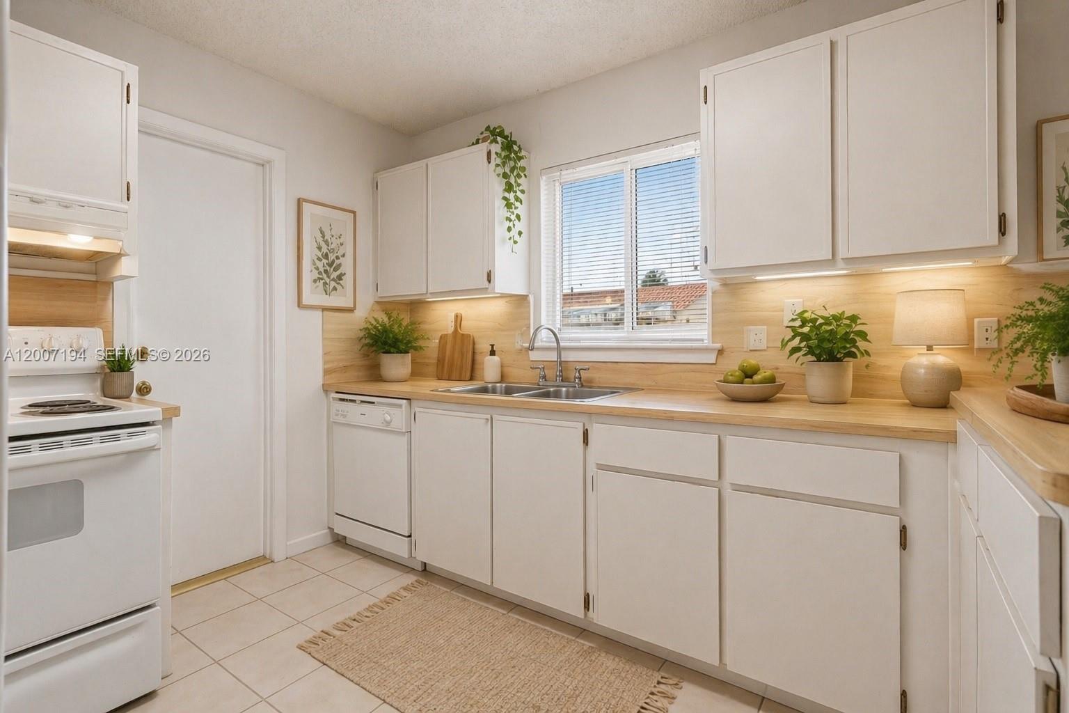 10TH ADDN TO RICHMOND HEI - Residential