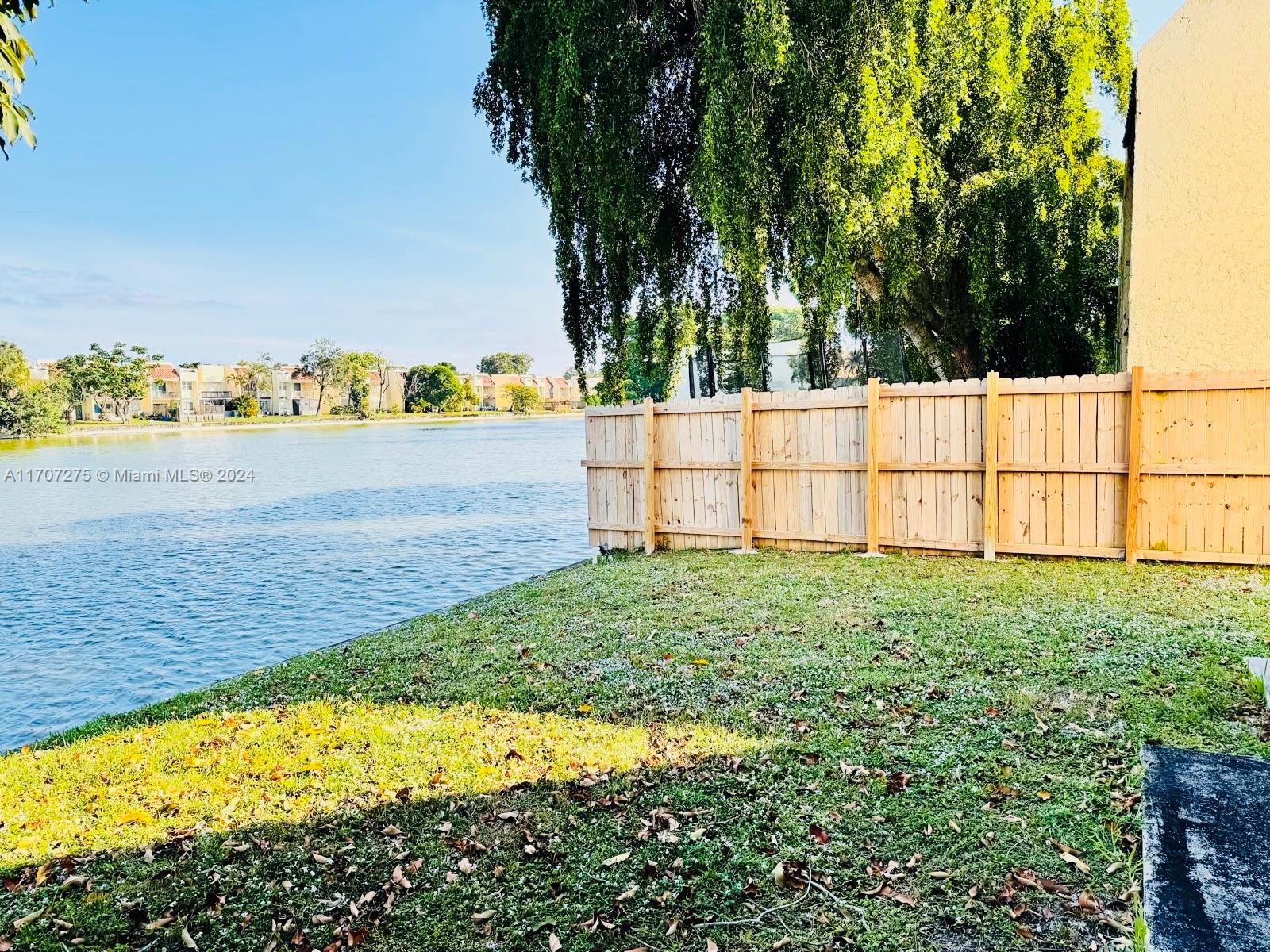WIMBLEDON TOWNHOUSE II-13 - Residential Lease