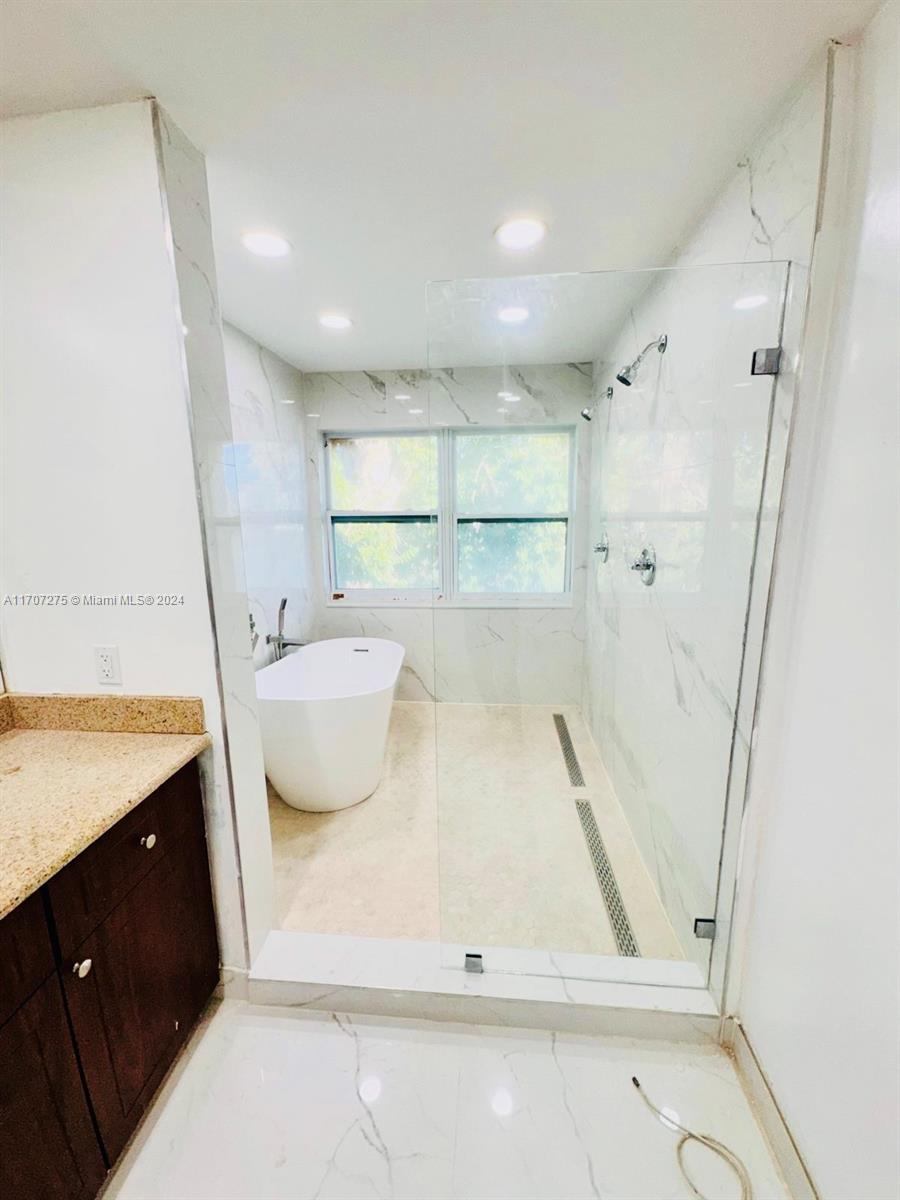WIMBLEDON TOWNHOUSE II-13 - Residential Lease