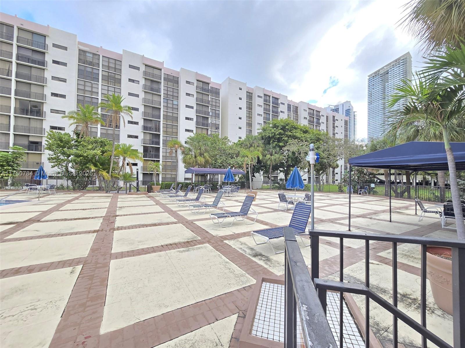 PLAZA OF AMERICAS CONDO P - Residential