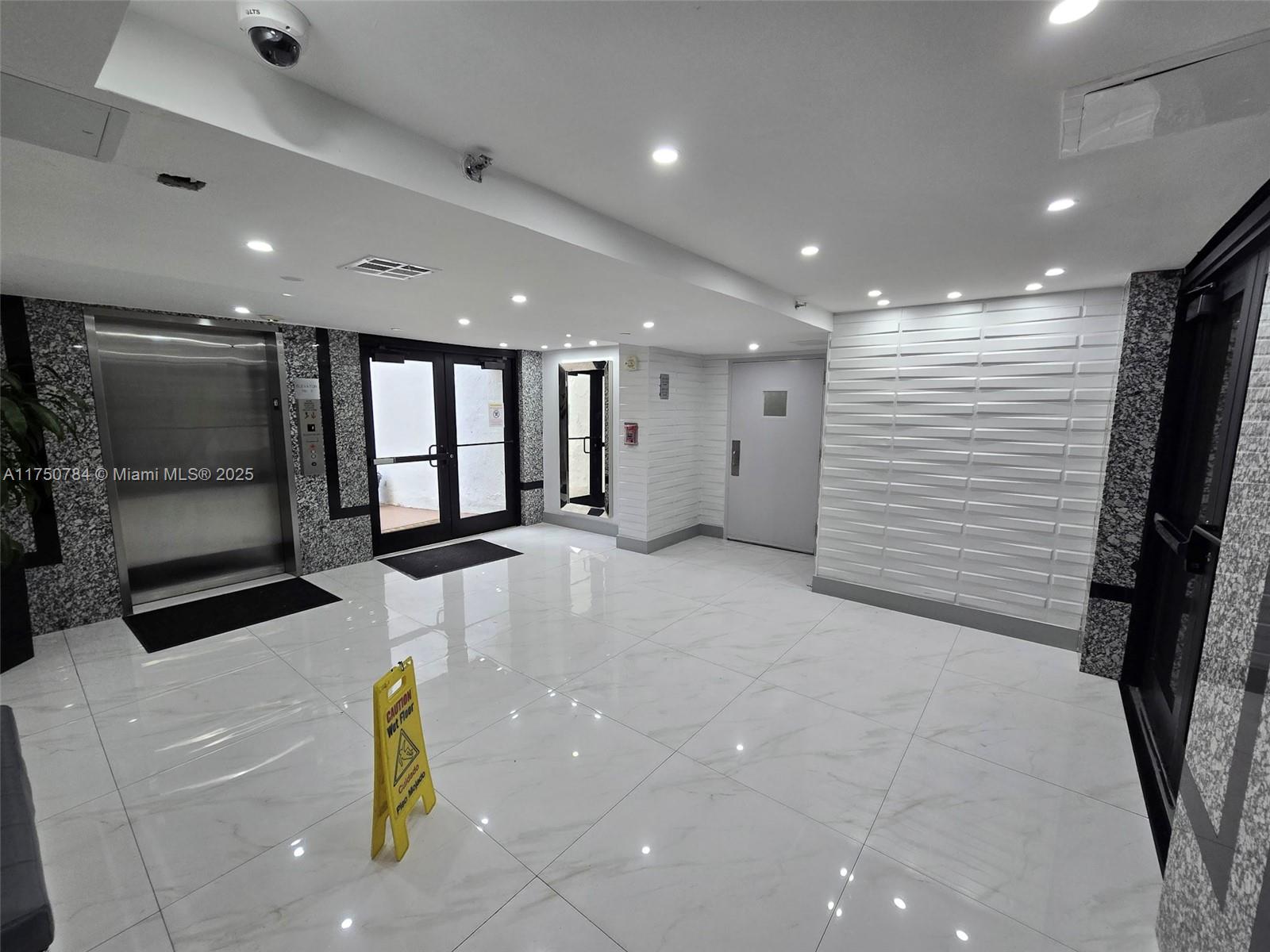 Property for Sale at 16919 N Bay Rd 517, Sunny Isles Beach, Miami-Dade County, Florida - Bedrooms: 1 
Bathrooms: 1  - $255,000