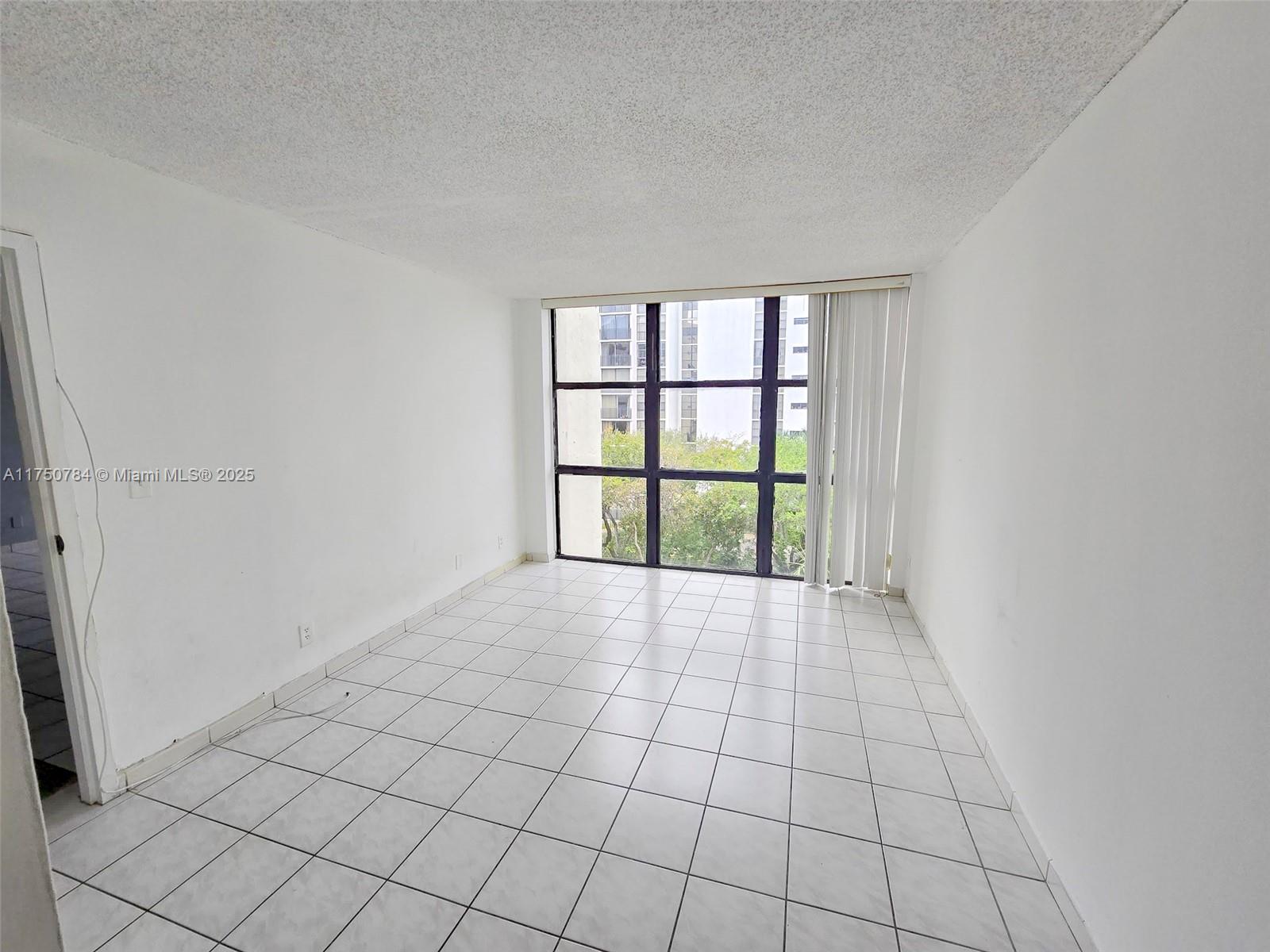 PLAZA OF AMERICAS CONDO P - Residential