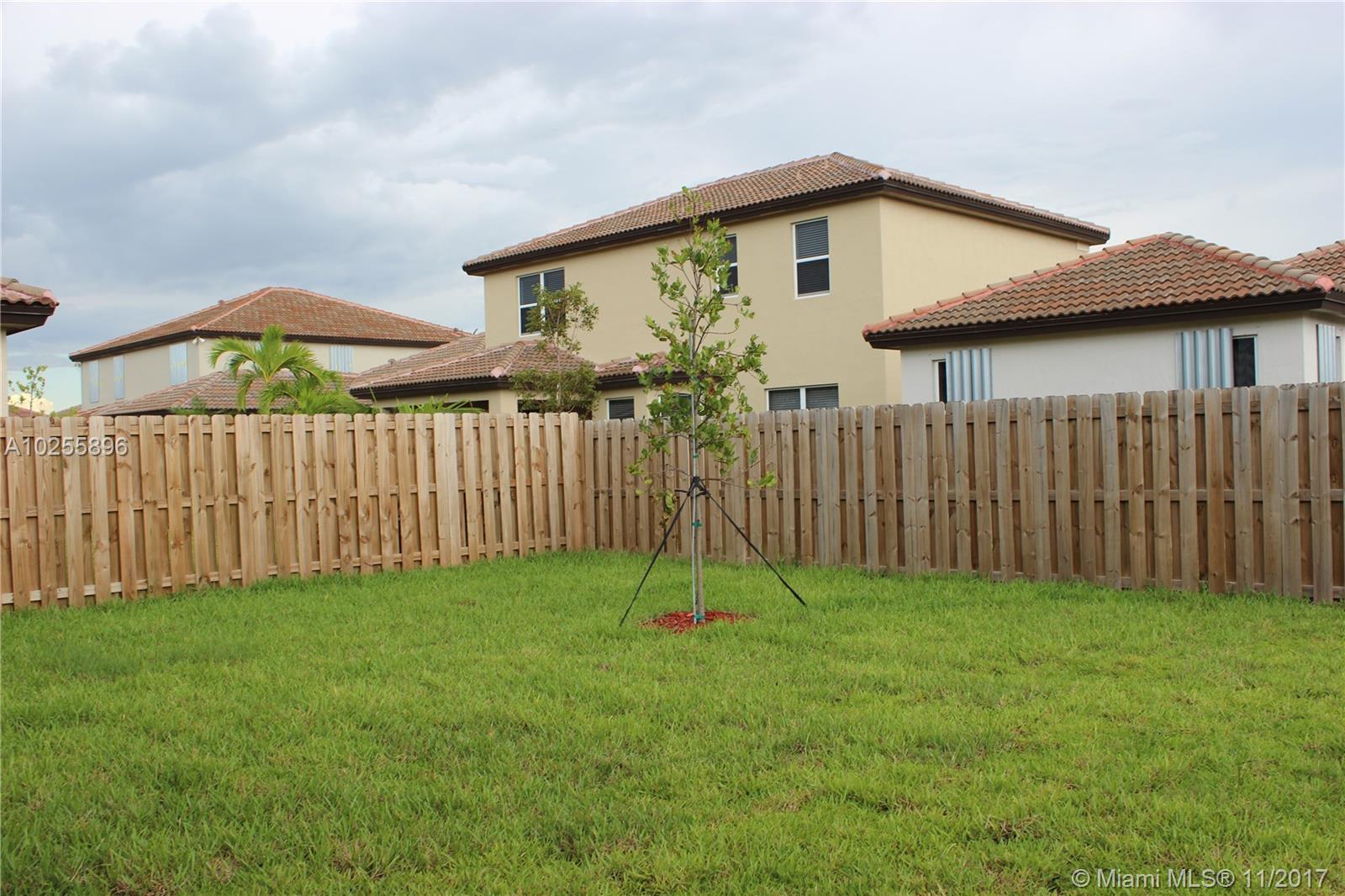 HEMINGWAY POINT - Residential