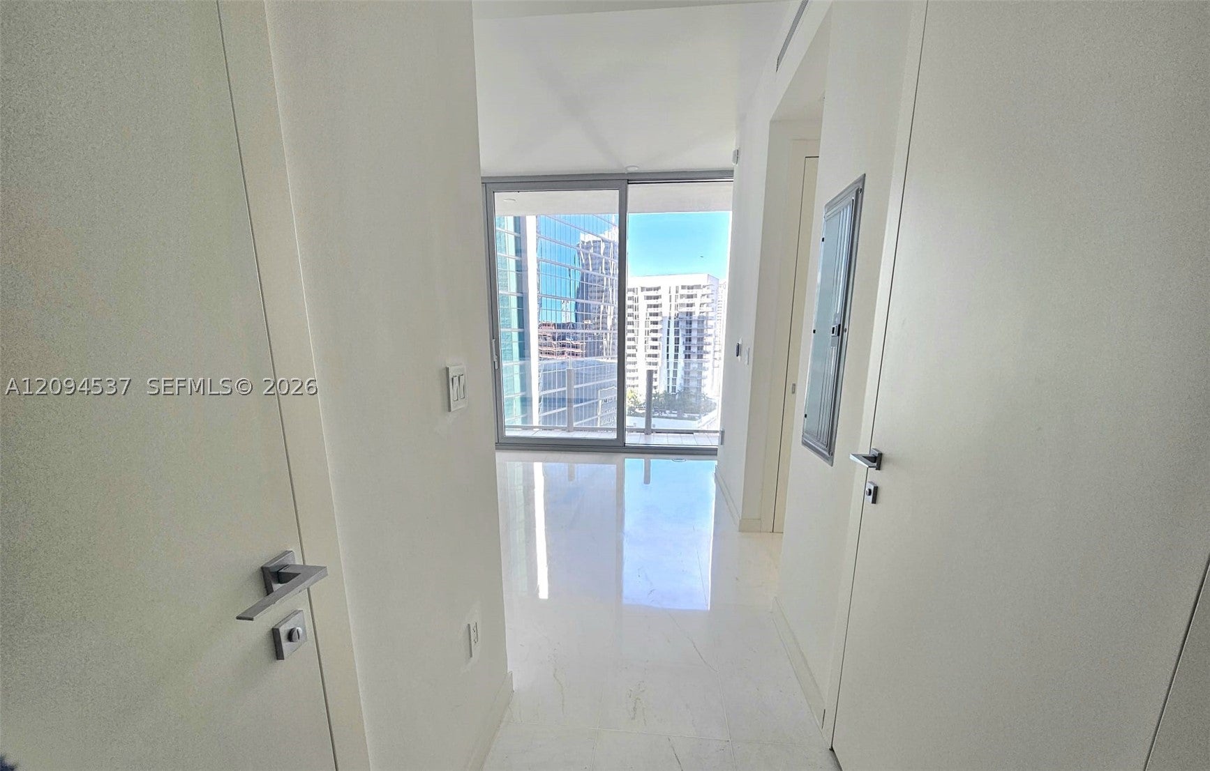 300 Biscayne Boulevard Way 2208W