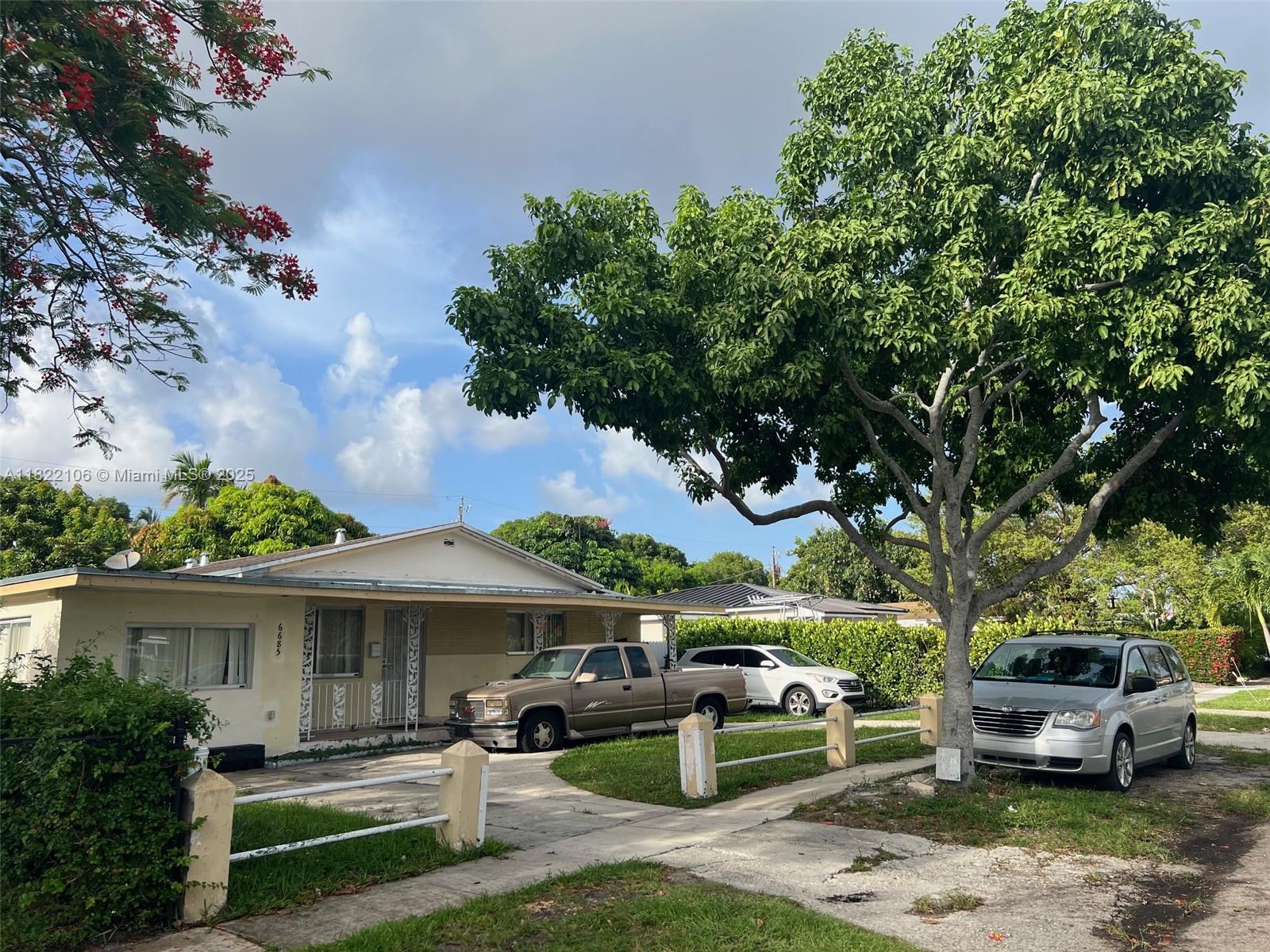 6685 NW 39th St