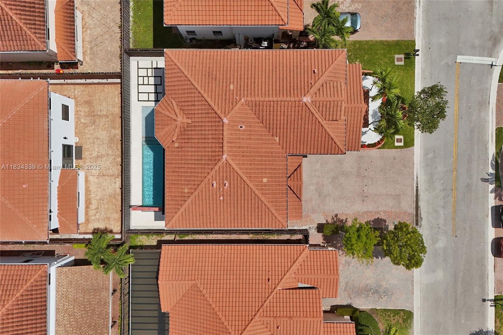 FONTAINEBLEAU WEST NORTH - Residential