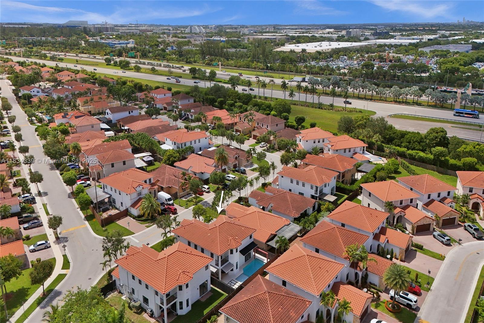 FONTAINEBLEAU WEST NORTH - Residential