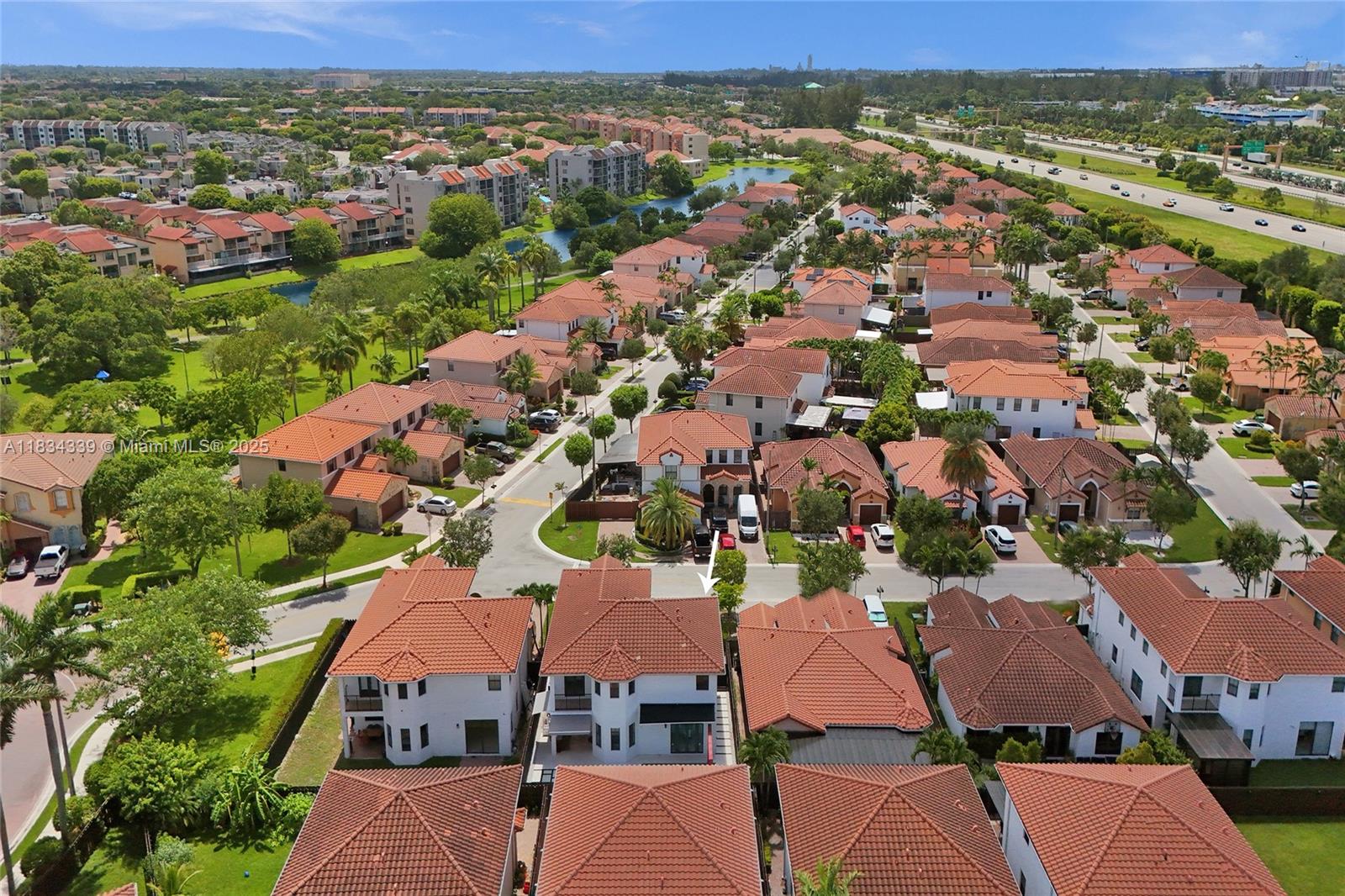 FONTAINEBLEAU WEST NORTH - Residential