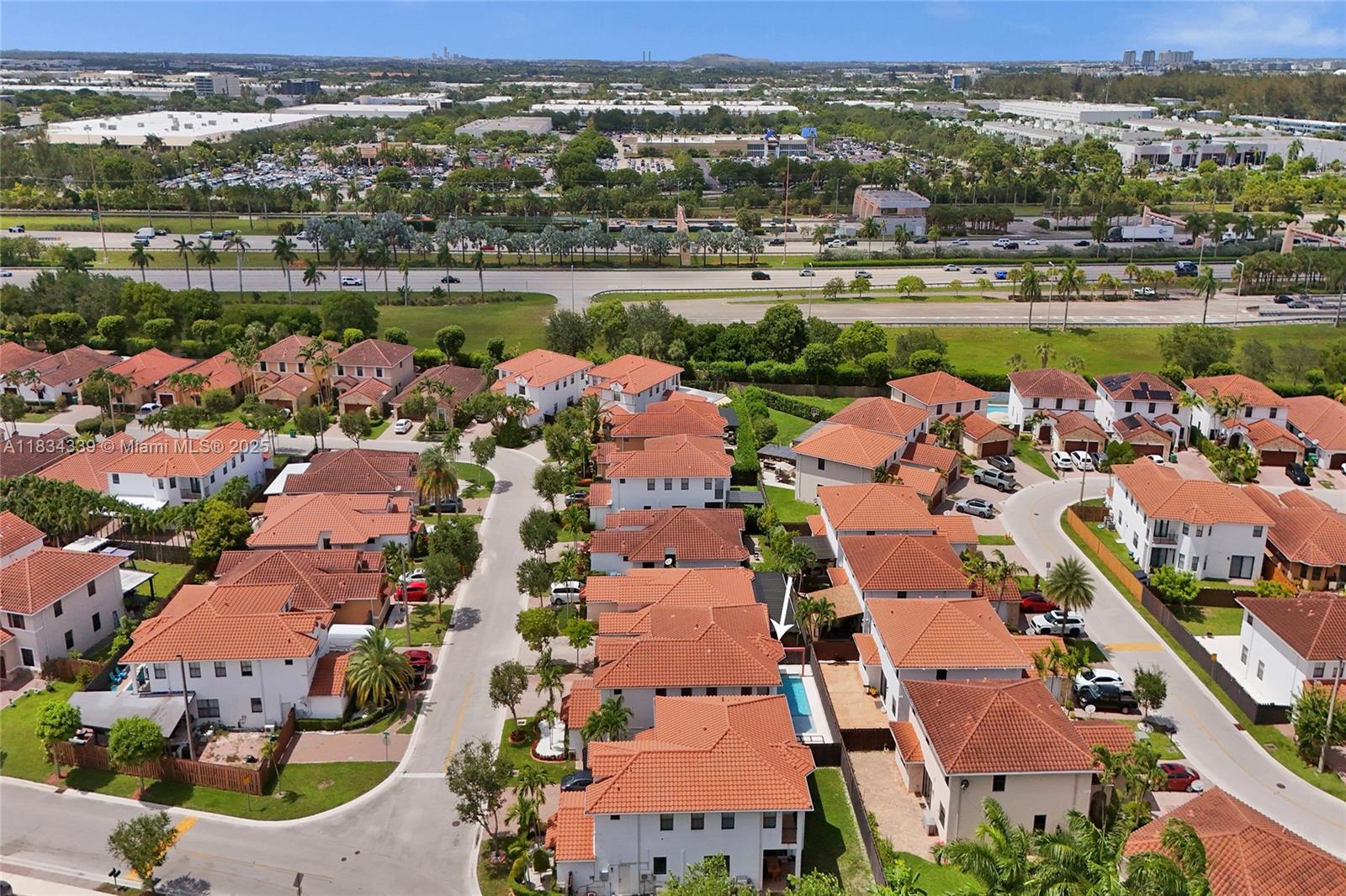 FONTAINEBLEAU WEST NORTH - Residential