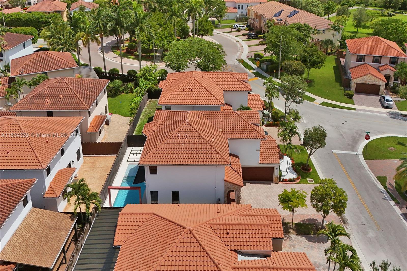 FONTAINEBLEAU WEST NORTH - Residential