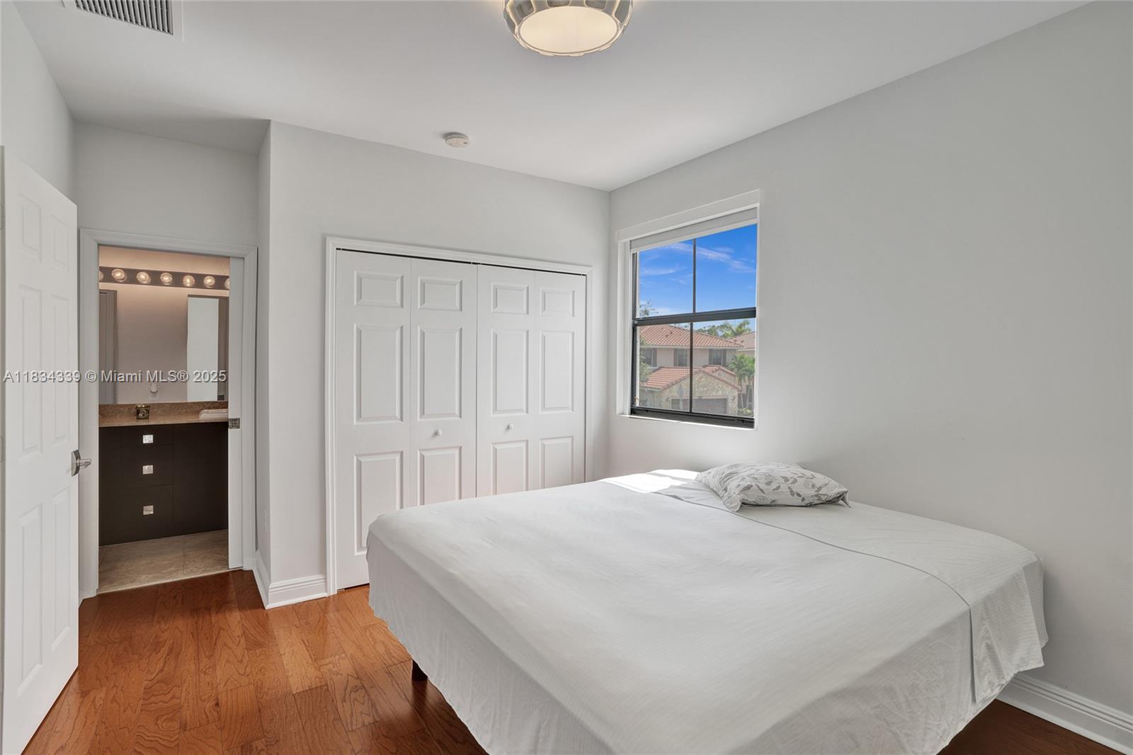 FONTAINEBLEAU WEST NORTH - Residential