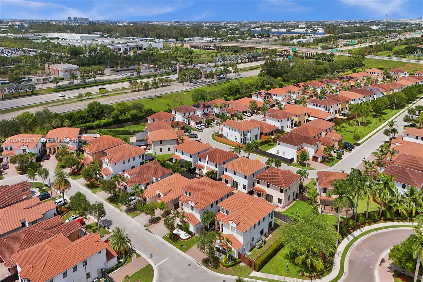 FONTAINEBLEAU WEST NORTH - Residential