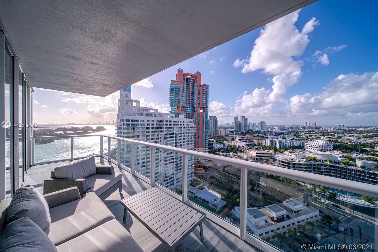 CONTINUUM ON SOUTH BEACH - Residential