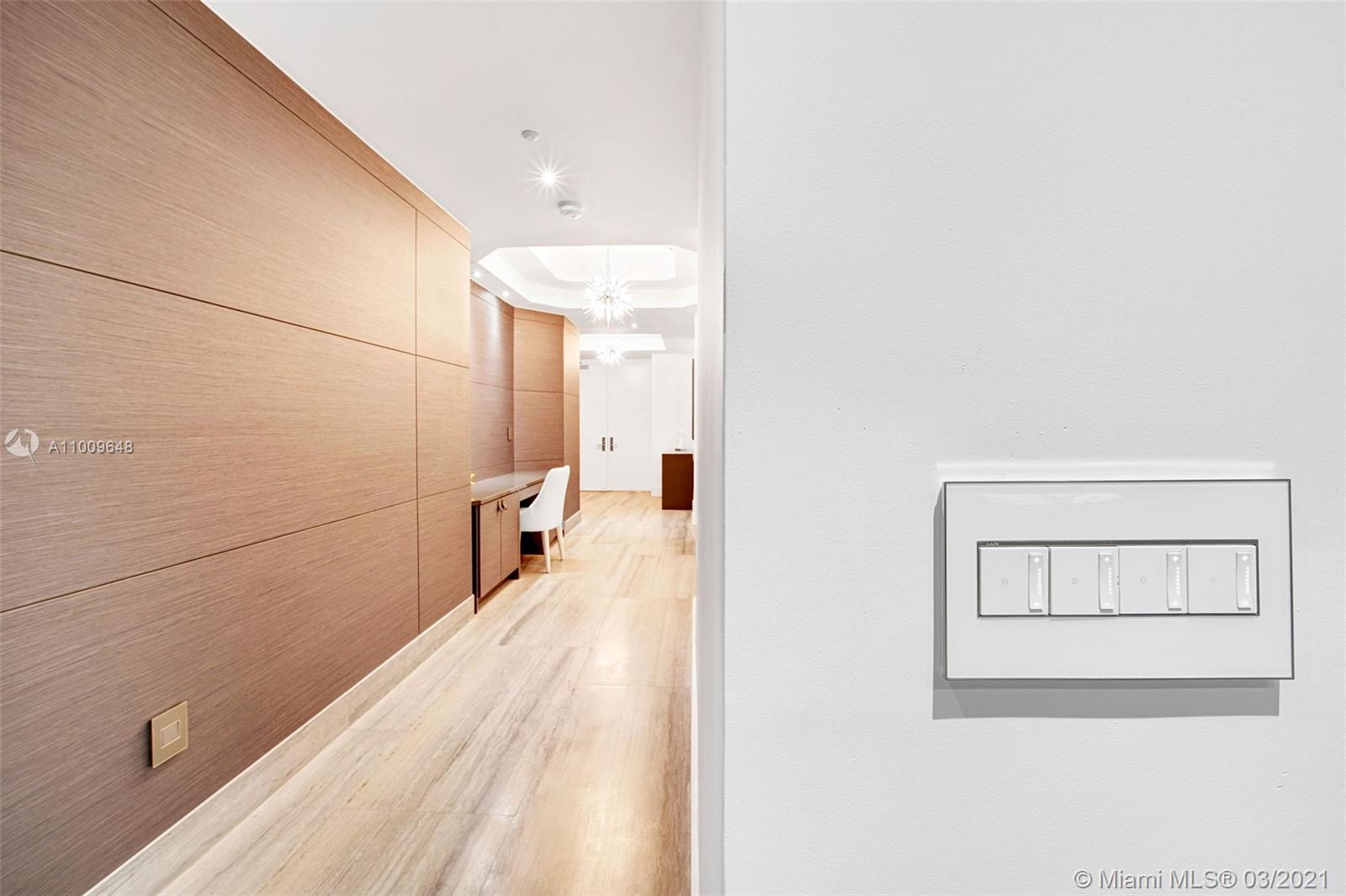 CONTINUUM ON SOUTH BEACH - Residential