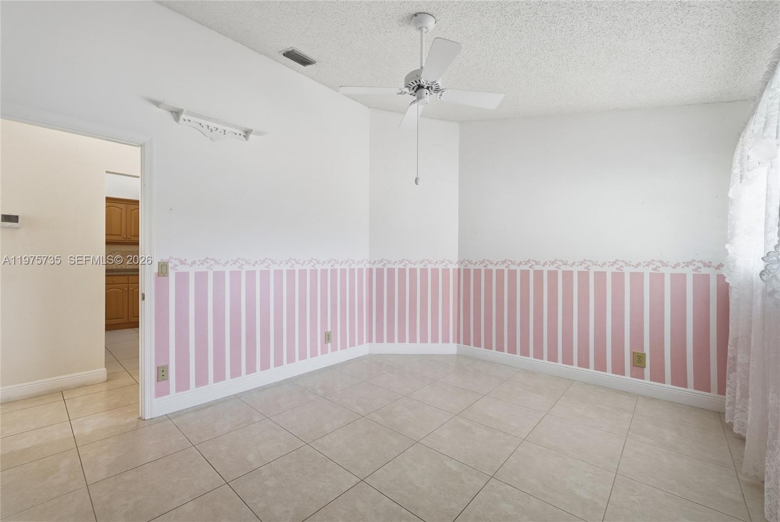 HAWKES BLUFF - Residential