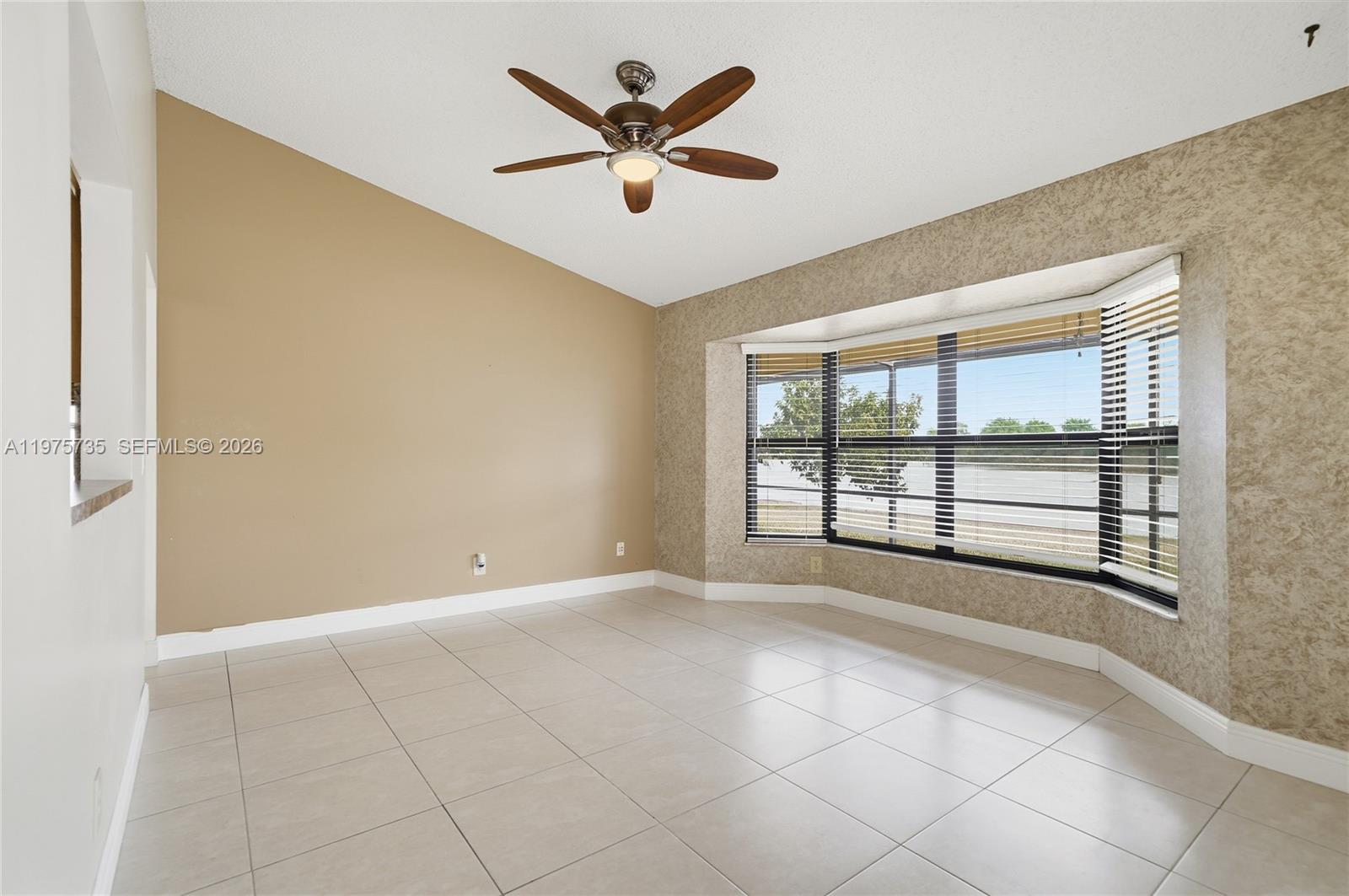 HAWKES BLUFF - Residential