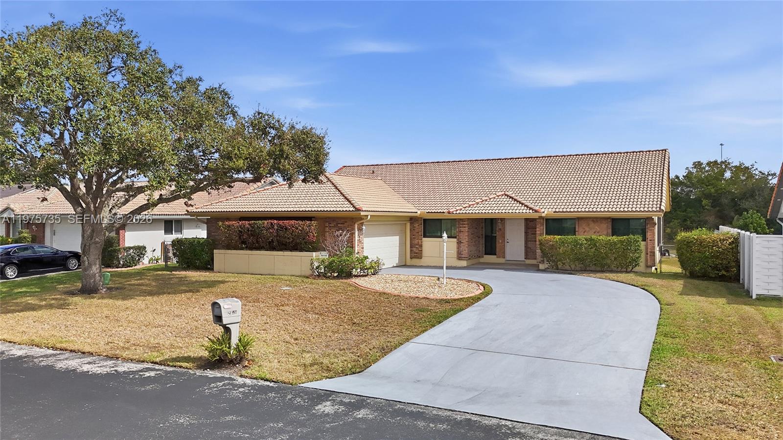 HAWKES BLUFF - Residential