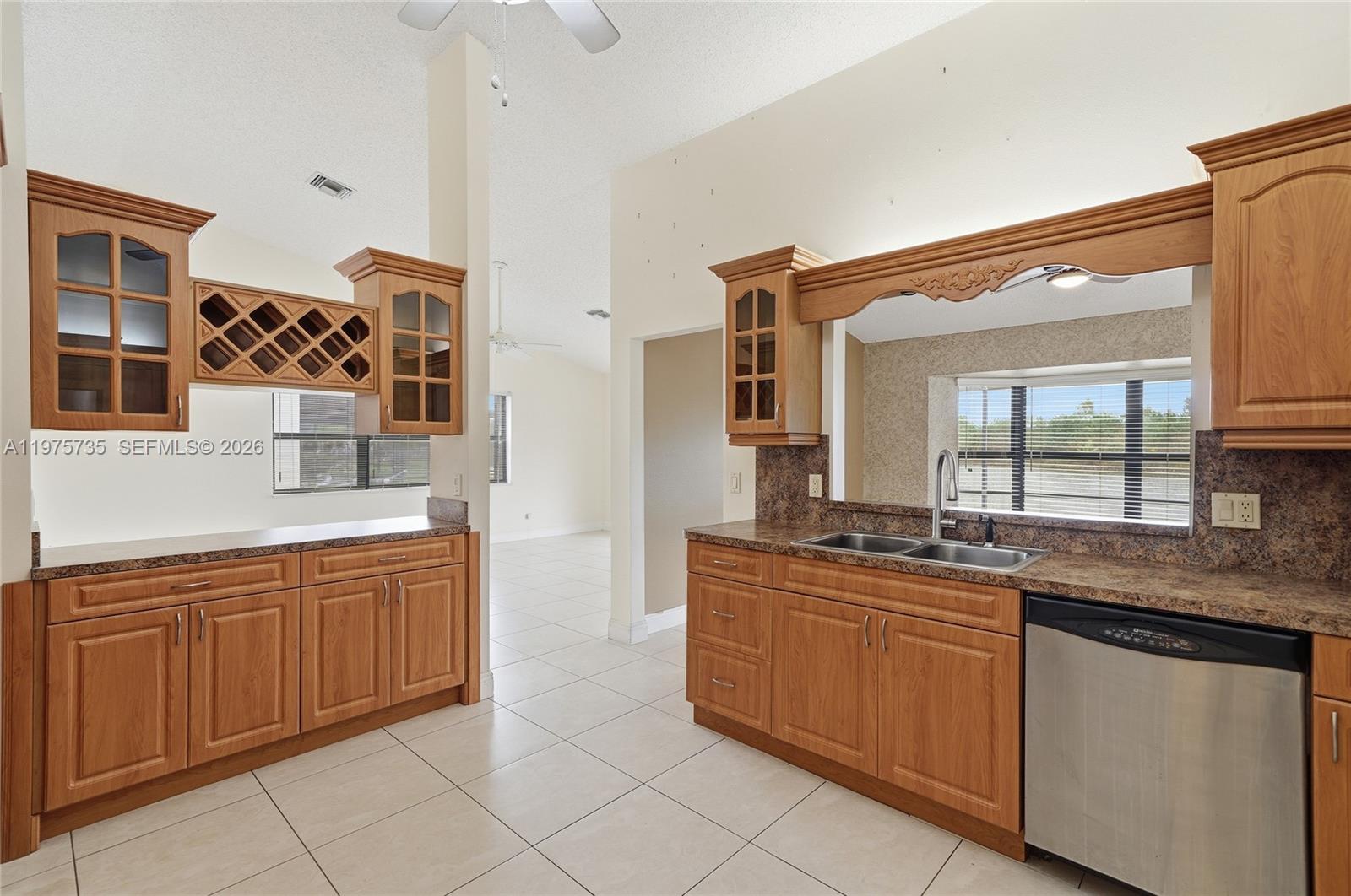 HAWKES BLUFF - Residential